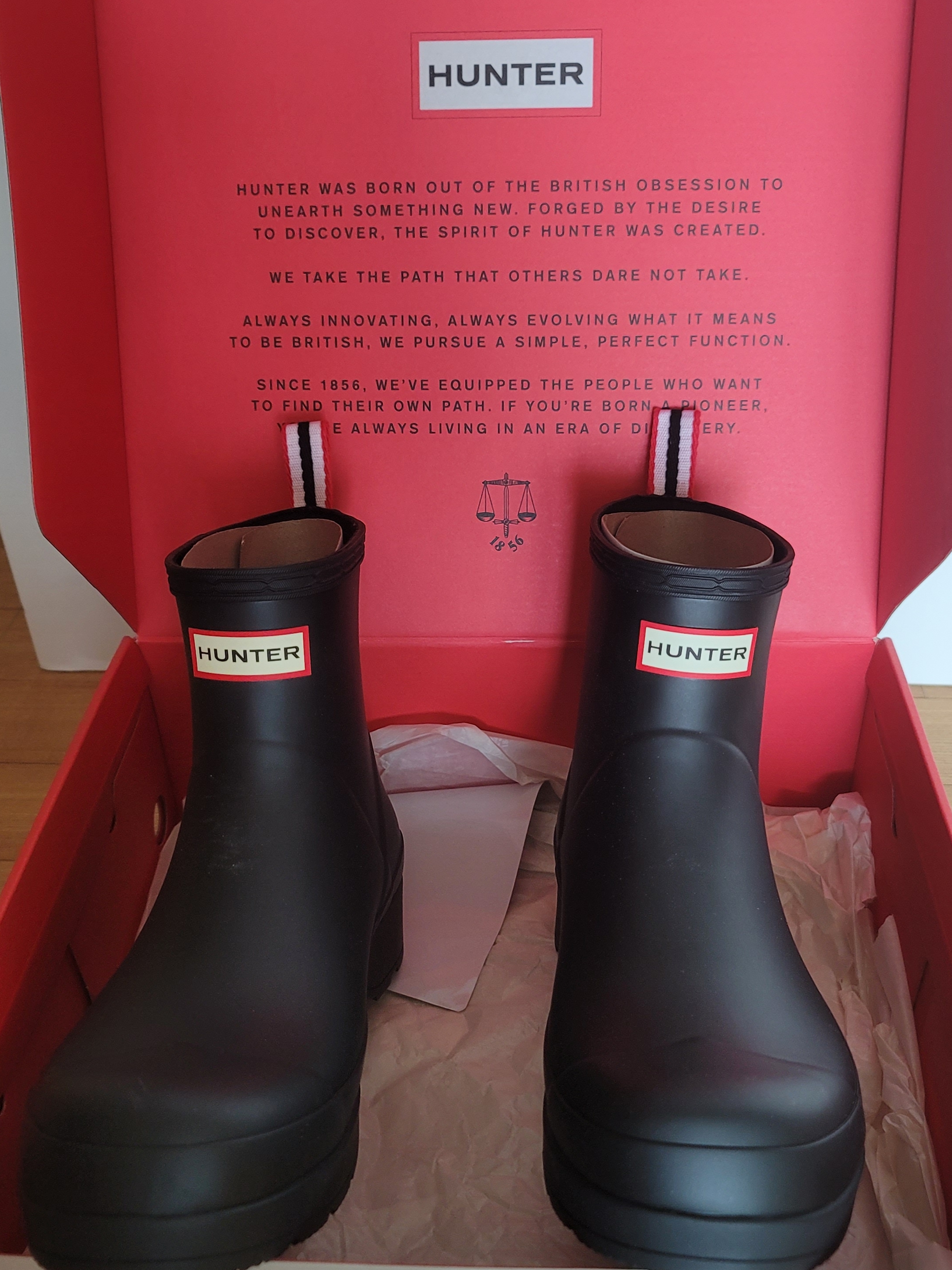 Hunter Play Short Wellington Boots Black 착용 스타일