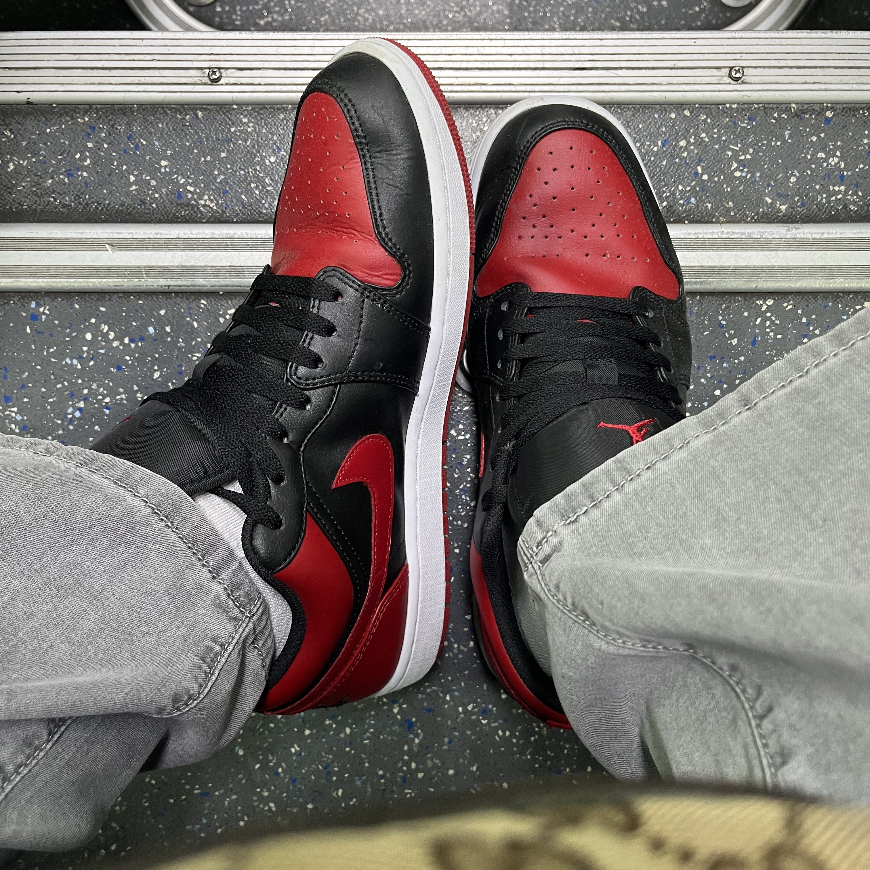 Jordan 1 Low Alternate Bred Toe 착용 스타일