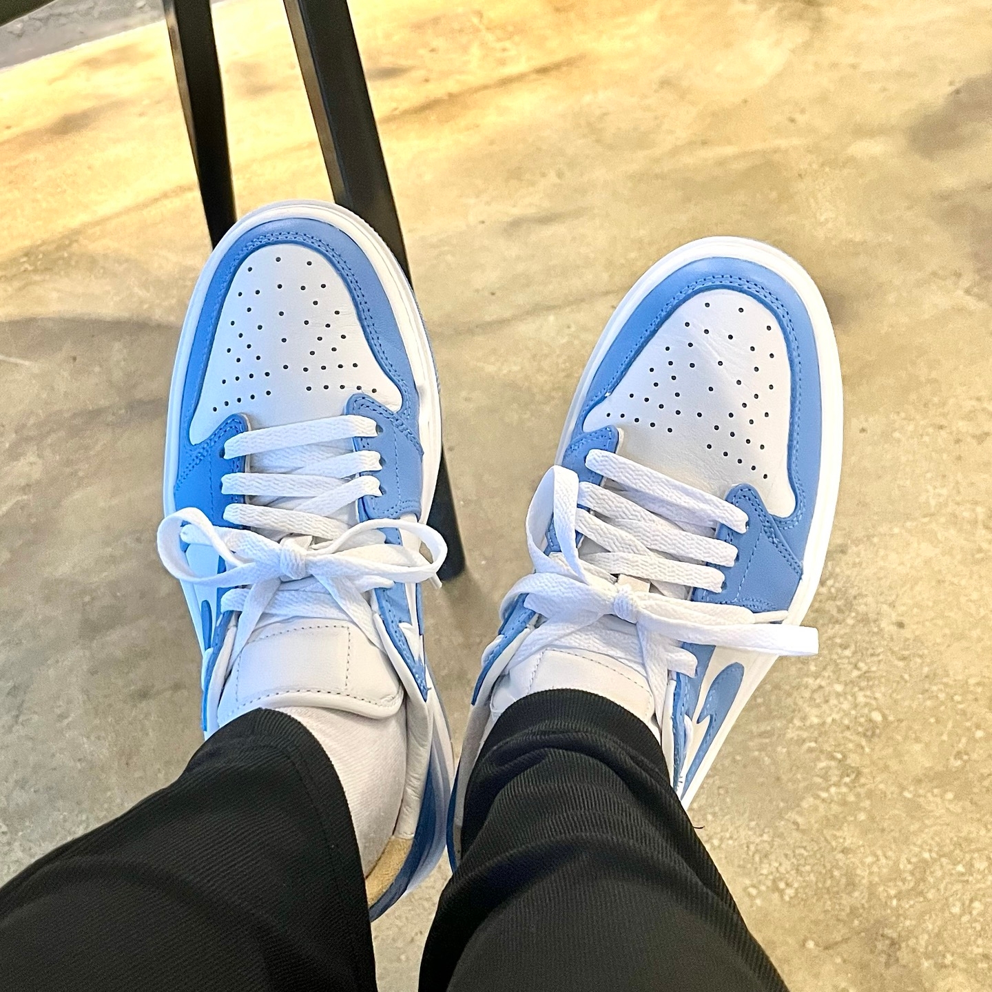 (W) Jordan 1 Elevate Low SE University Blue 착용 스타일 - 2