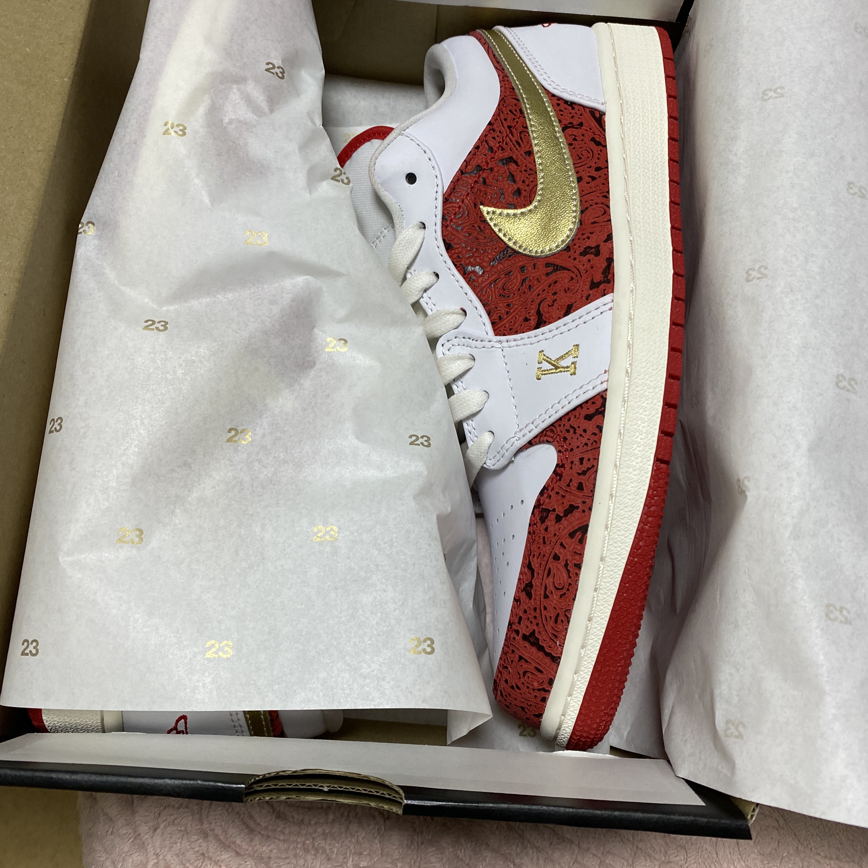 Jordan 1 Low SE Spades 착용 스타일 - 1