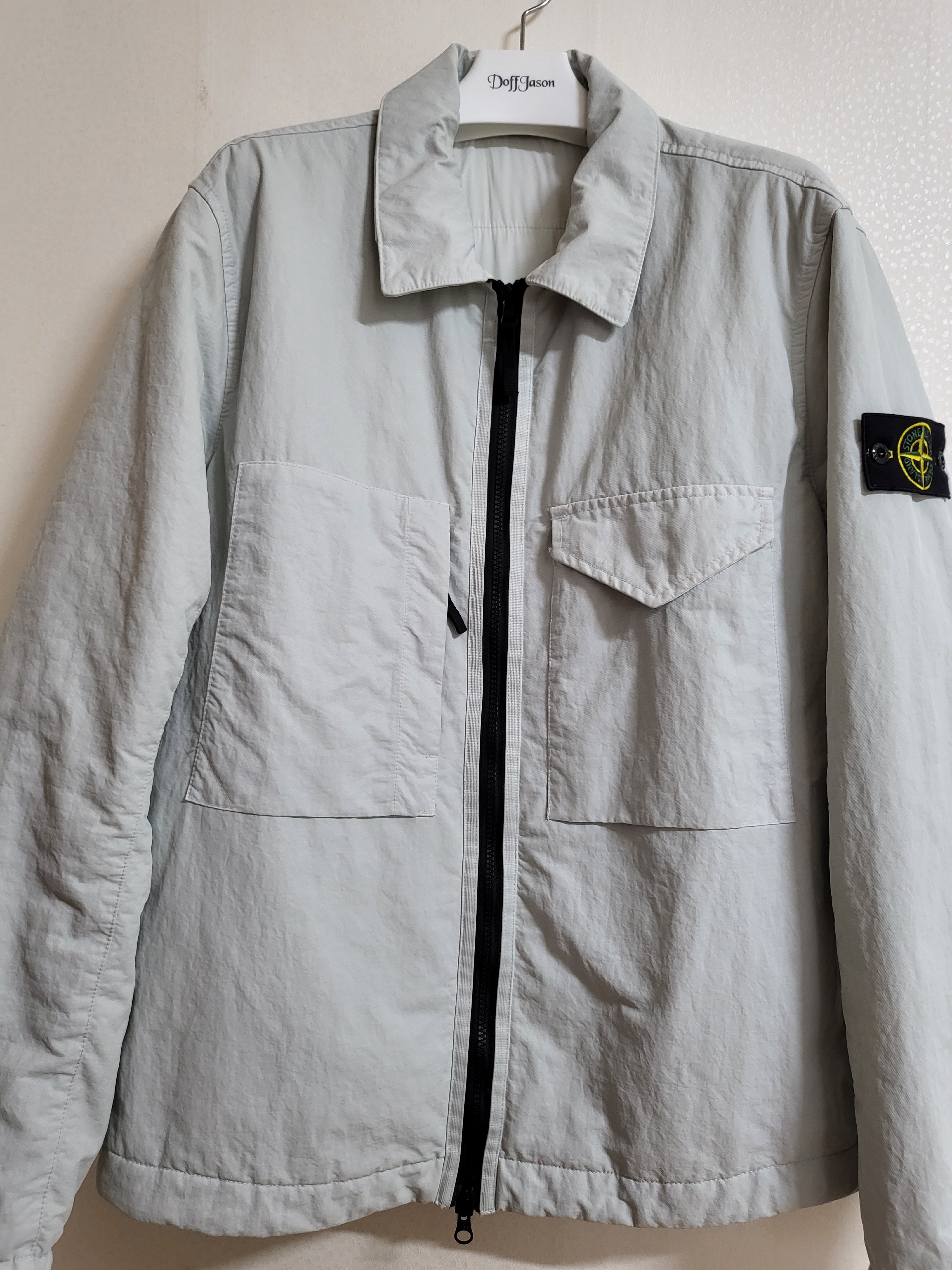 Stone Island Q0321 Opaque Nylon Twill with Primaloft TC Jacket Light Grey - 22FW 착용 스타일 - 1