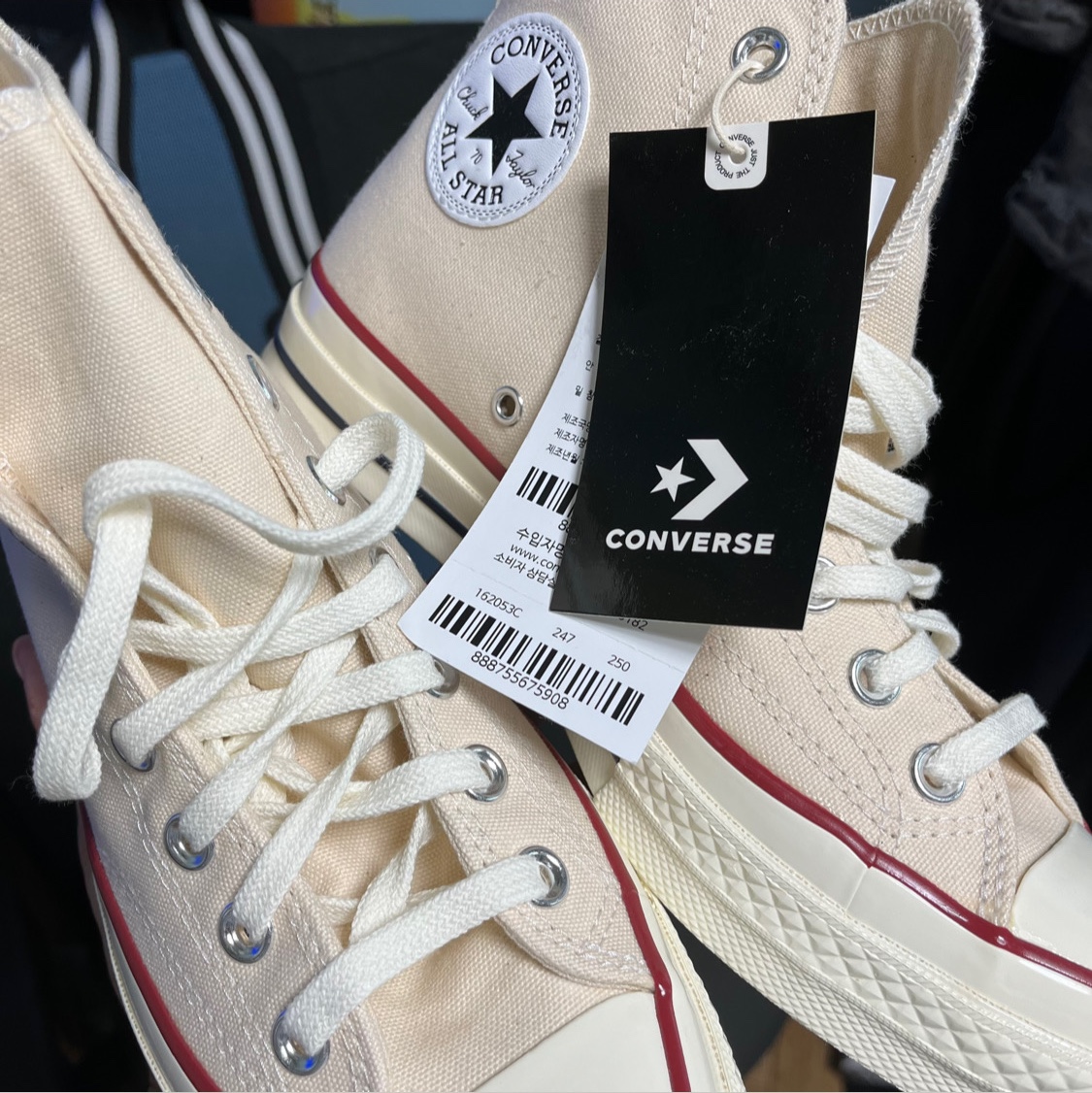 Converse Chuck 70 High Parchment 착용 스타일 - 1