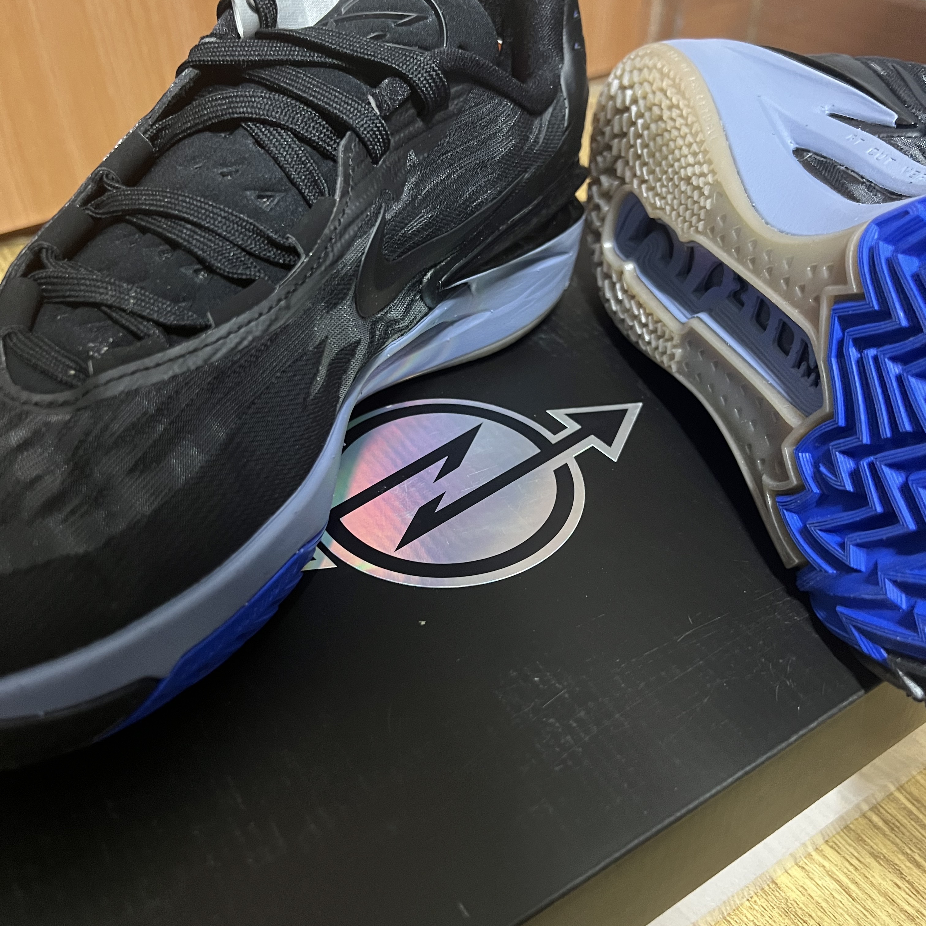 Nike Air Zoom GT Cut 2 Black Racer Blue 착용 스타일 - 1