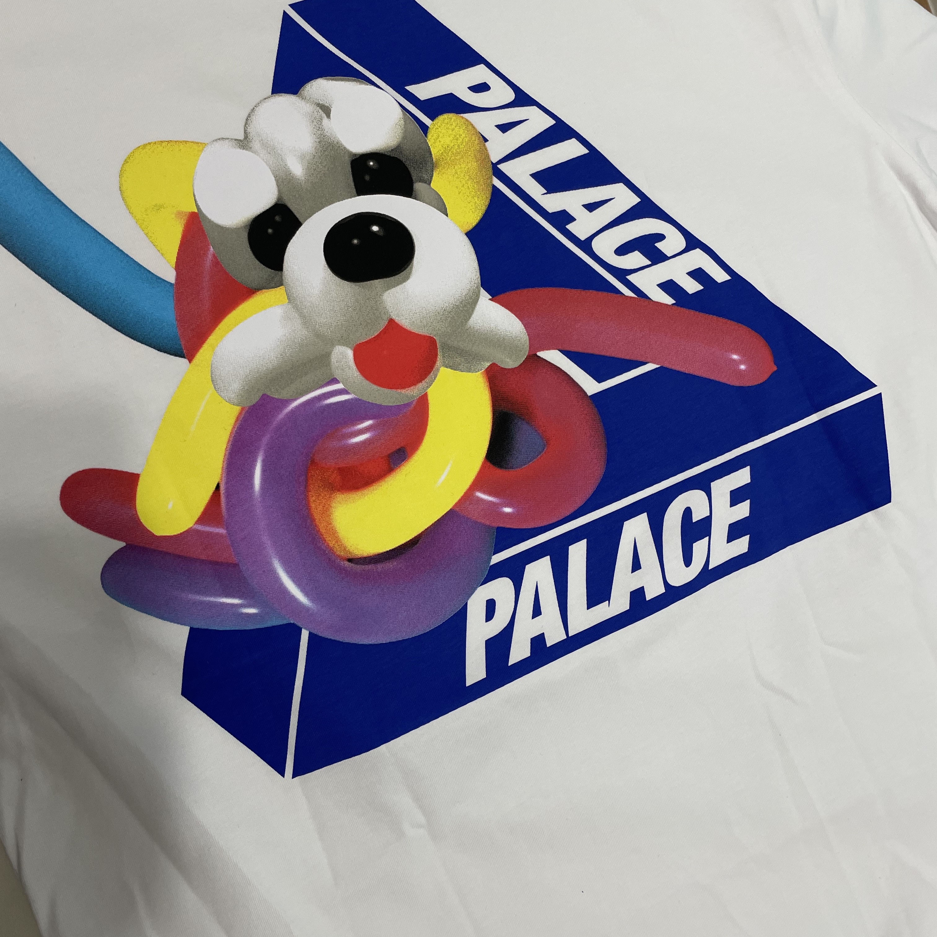 Palace Tri-Twister T-Shirt White - 23SS 착용 스타일