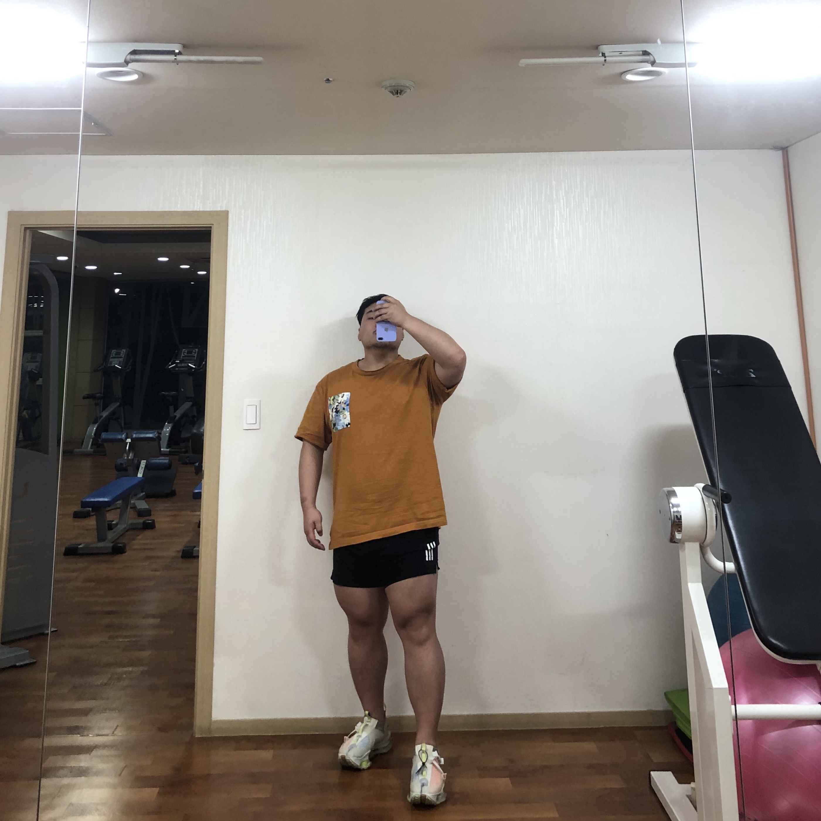 Nike ISPA Road Warrior Volt 착용 스타일