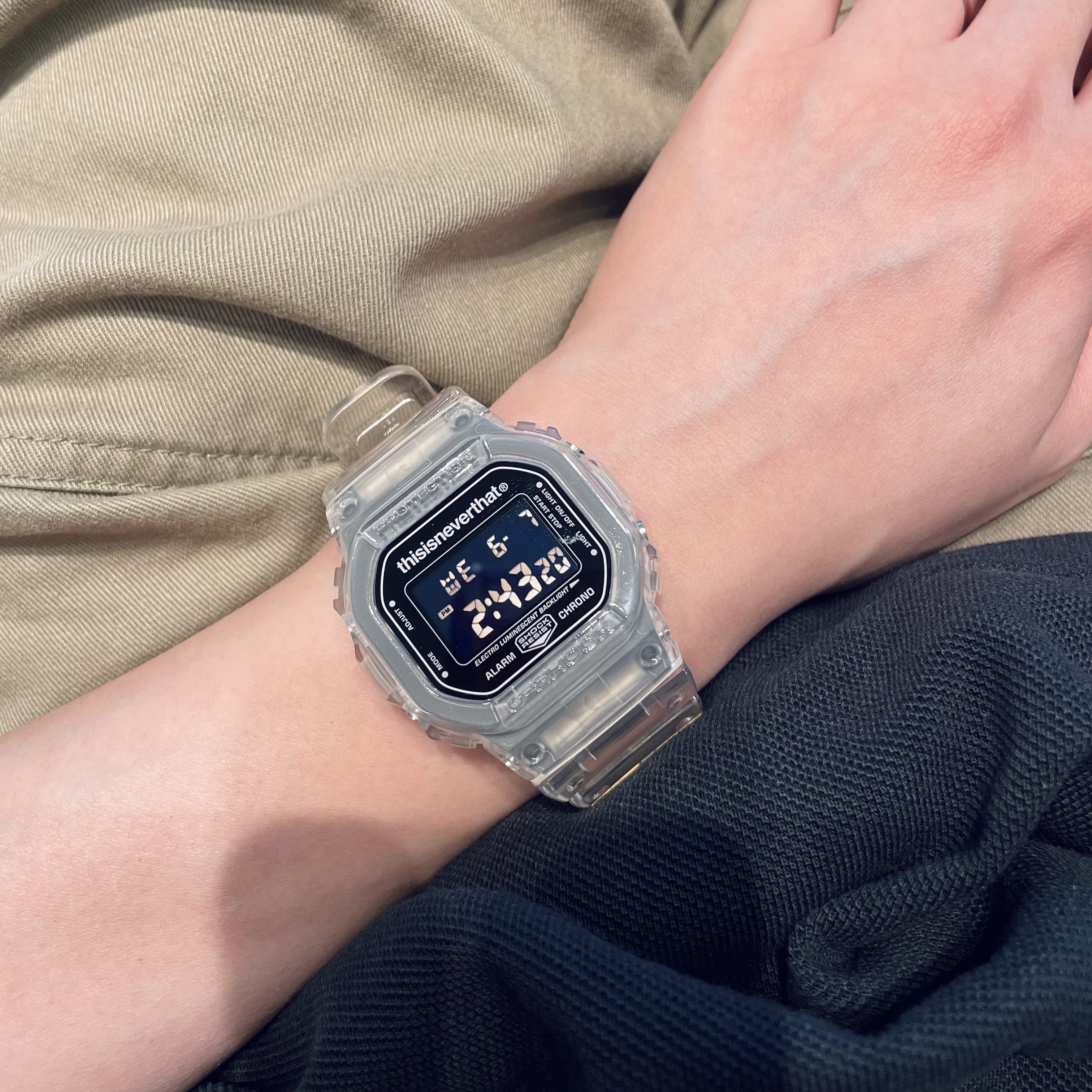 Casio G-Shock x Thisisneverthat DW-5600TINT23-7DF Skeleton 착용 스타일