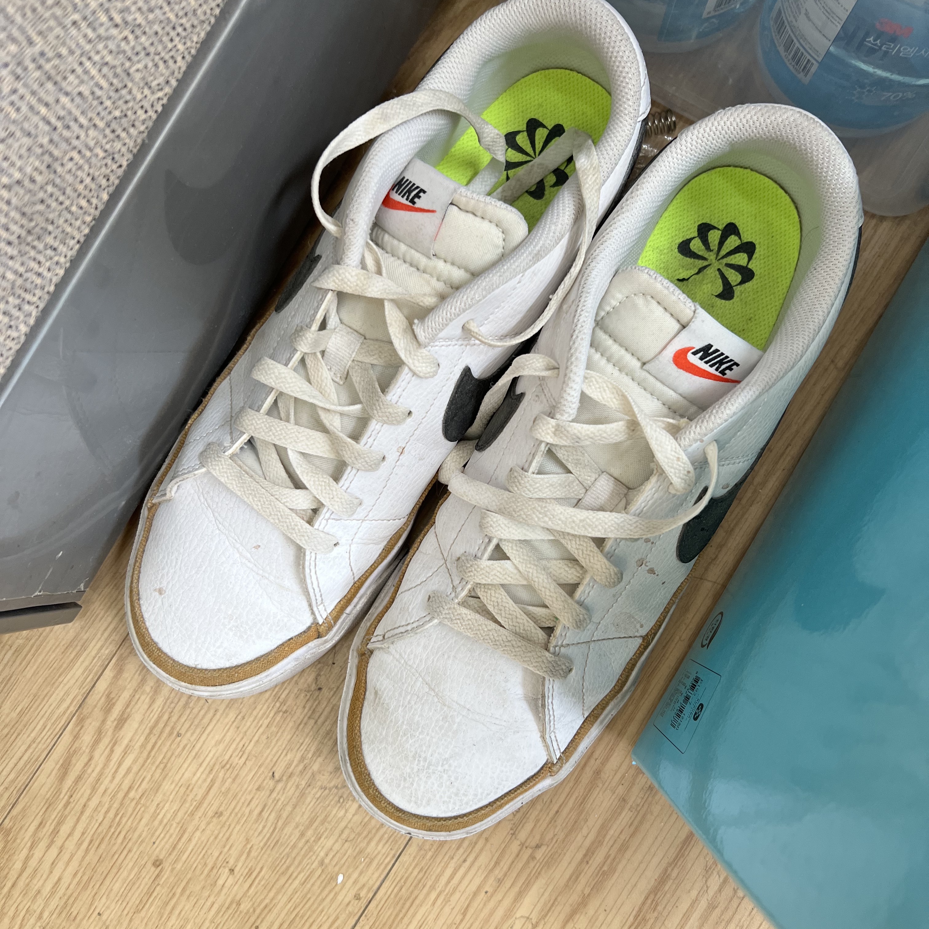 (W) Nike Court Legacy Next Nature White Desert Ochre 착용 스타일