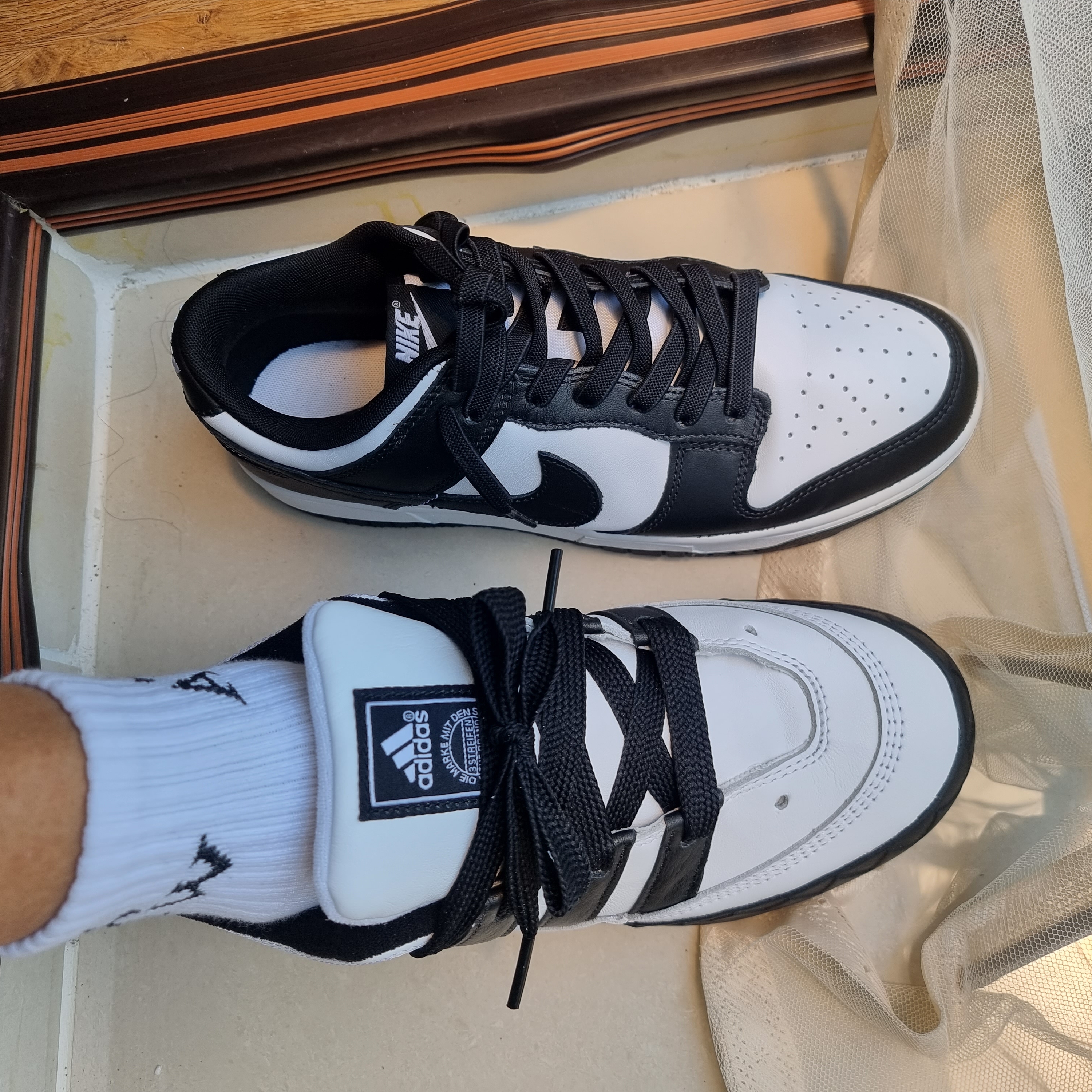 Adidas x Atmos Adimatic White Black 착용 스타일 - 4