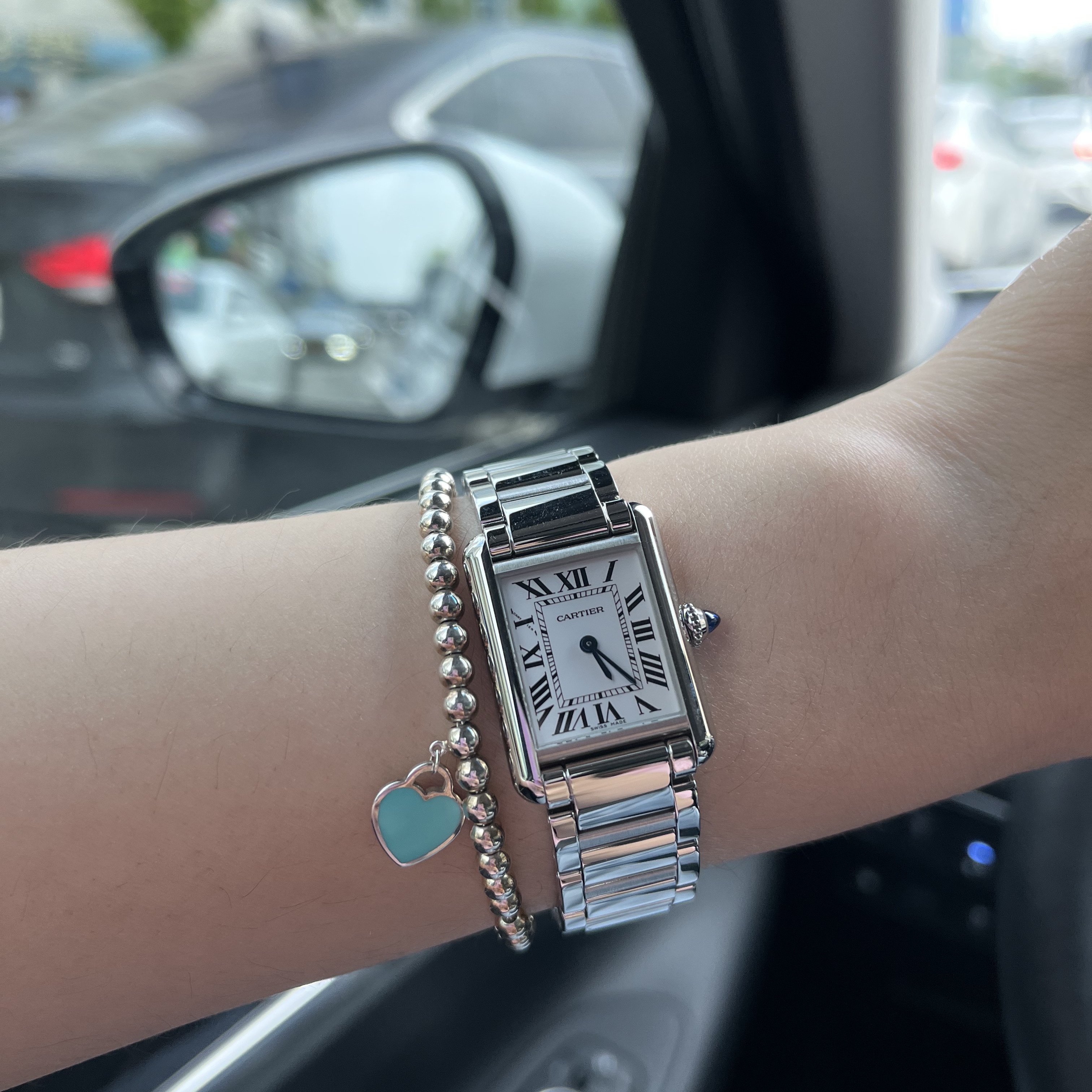 Cartier Tank Must Watch Small Quartz Steel Bracelet Steel 착용 스타일