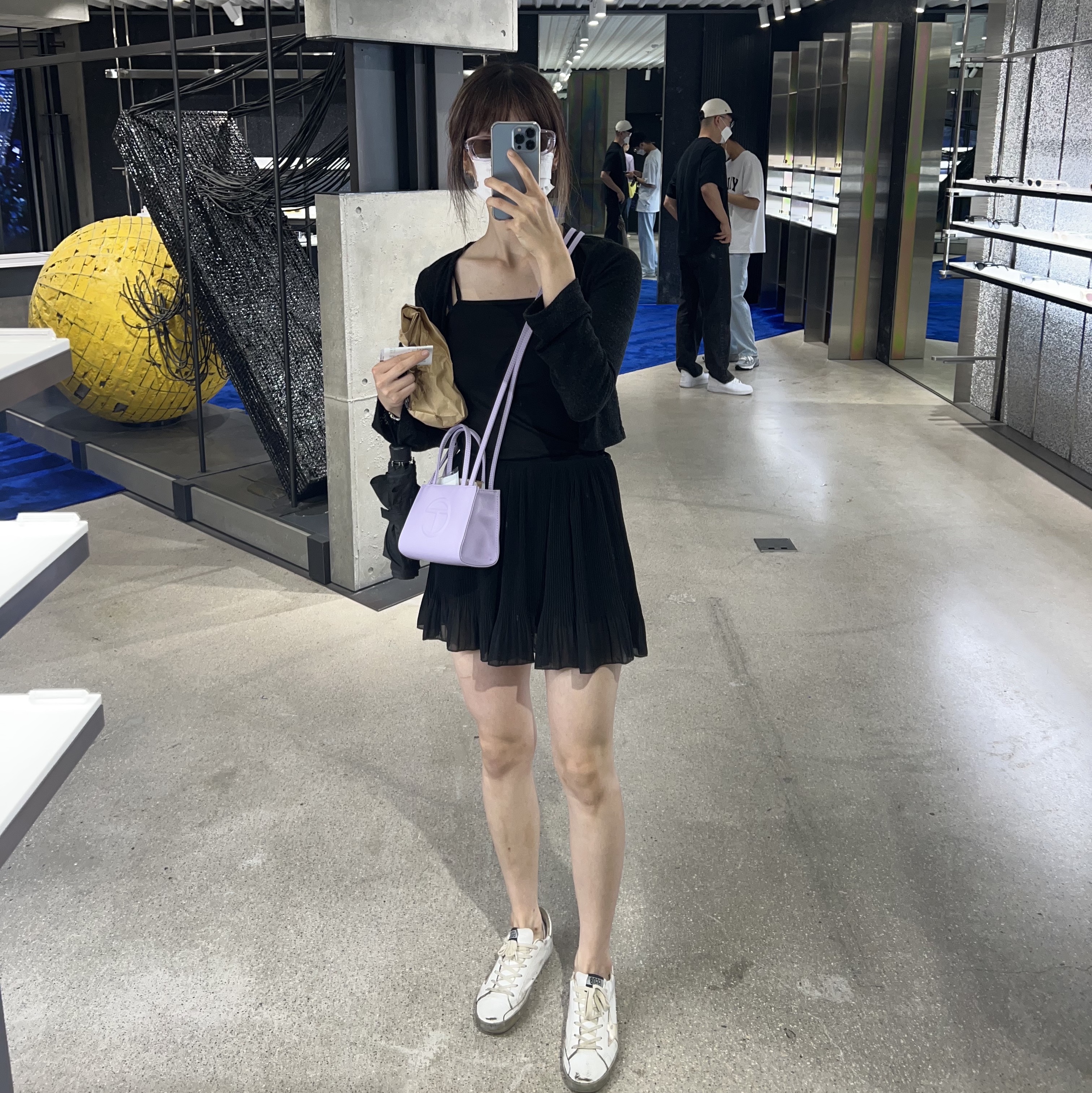 Telfar Small Shopping Bag Lavender, (W) Golden Goose Superstar White Silver Heel Tab Sneakers 착용 스타일