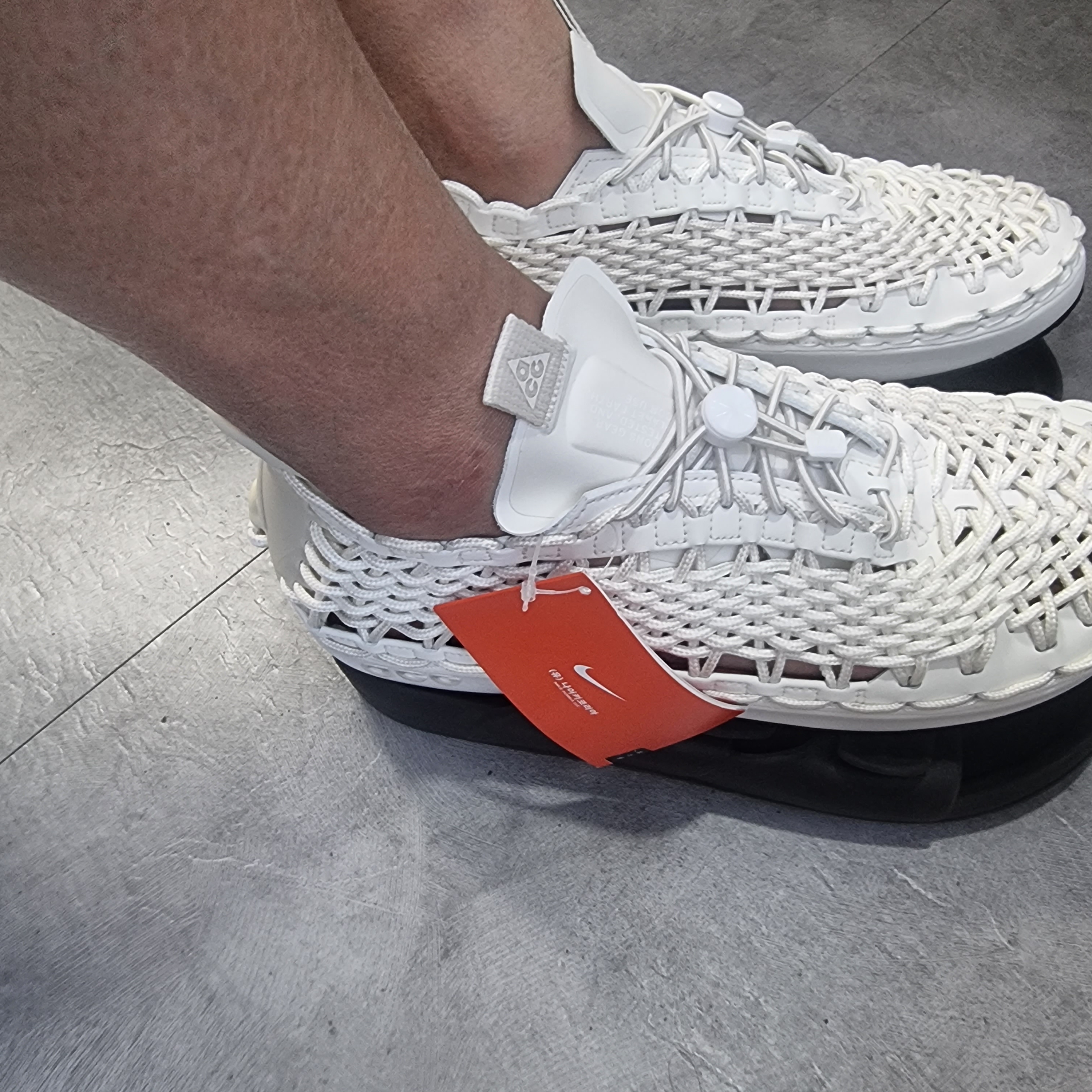 Nike ACG Watercat+ Phantom 착용 스타일 - 1