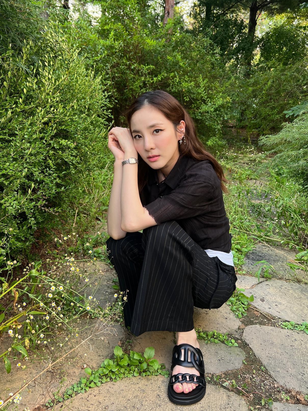 (W) 에르메스 엑스트라 샌들 나파 & 누아 착용 스타일