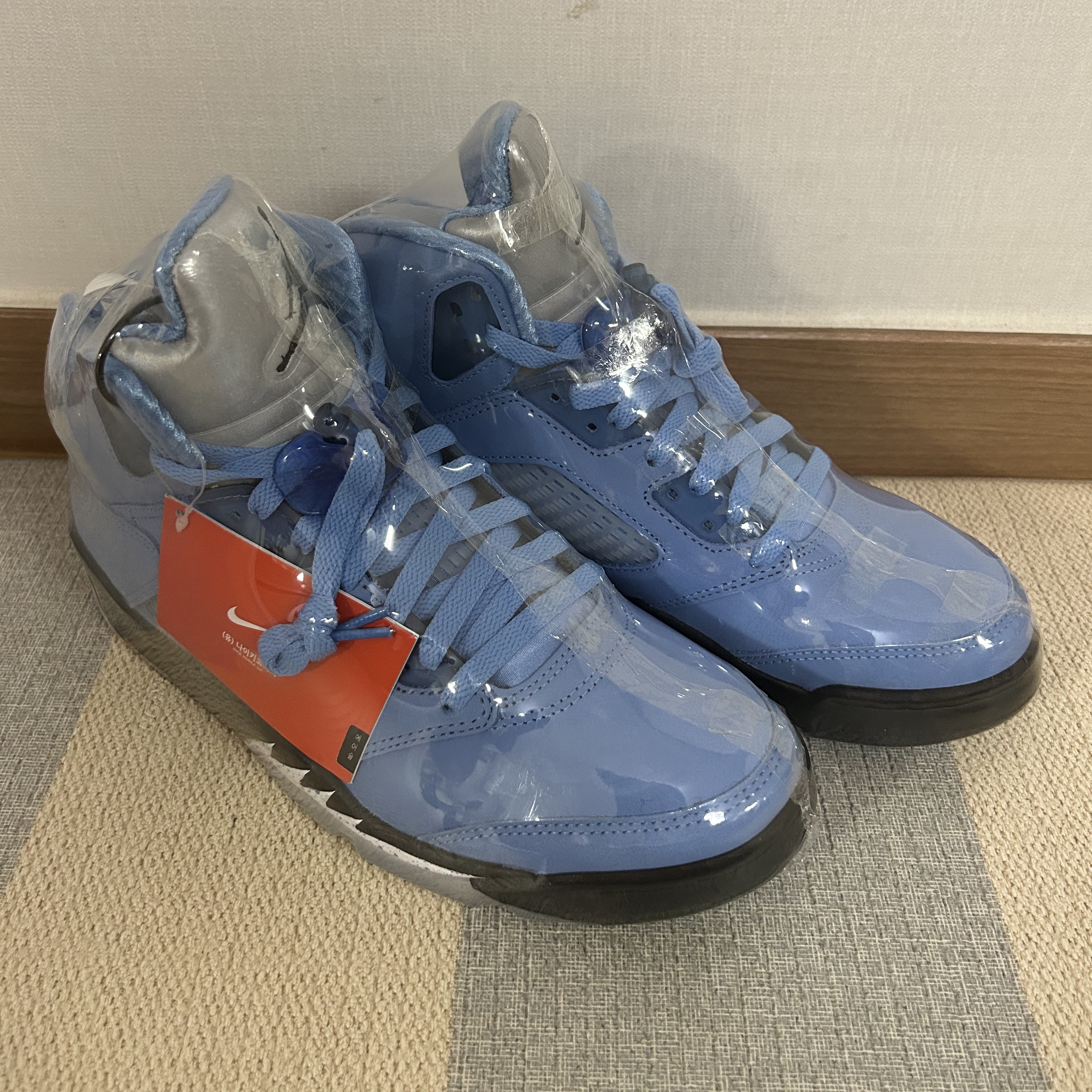 Jordan 5 Retro University Blue 착용 스타일