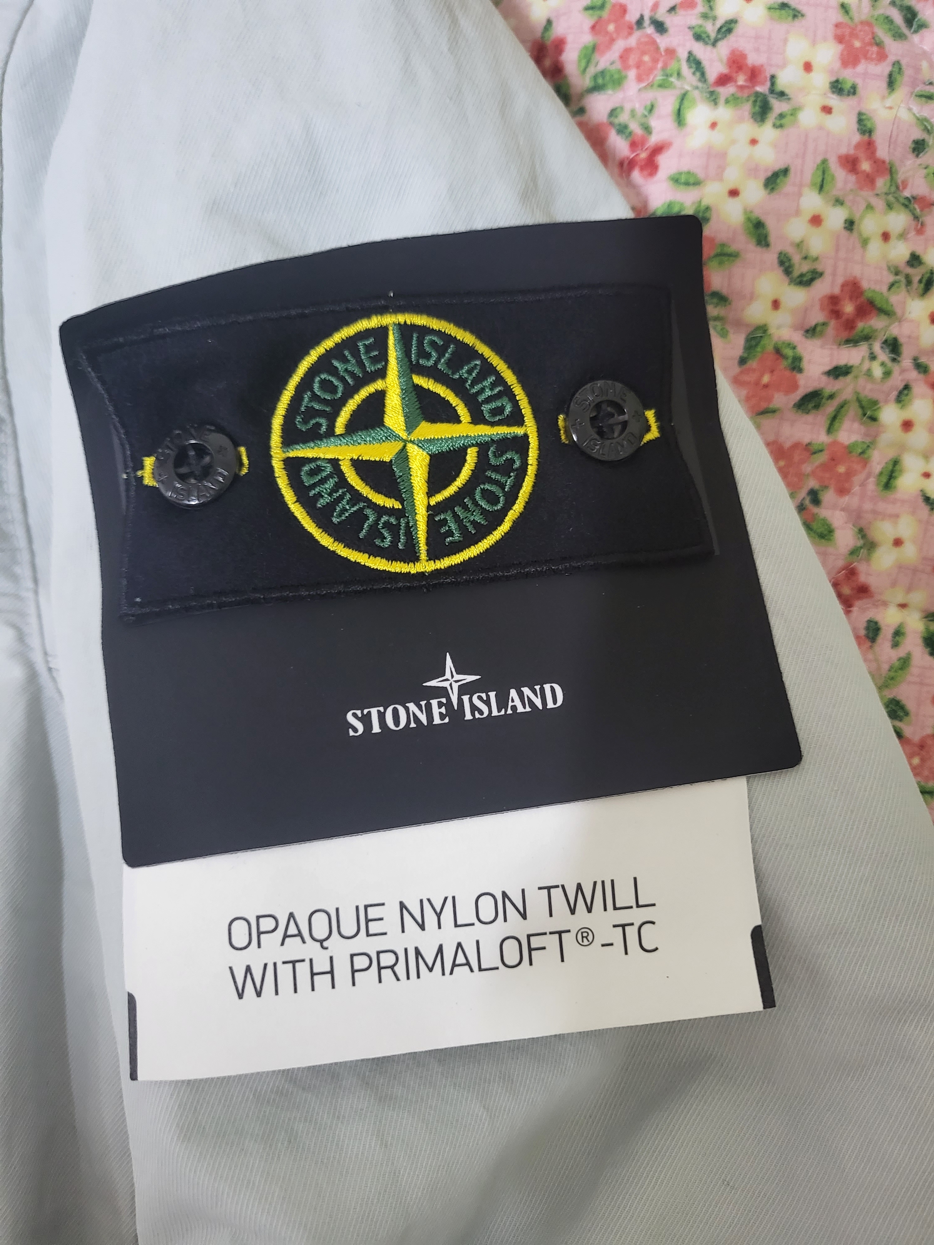 Stone Island Q0321 Opaque Nylon Twill with Primaloft TC Jacket Light Grey - 22FW 착용 스타일 - 2