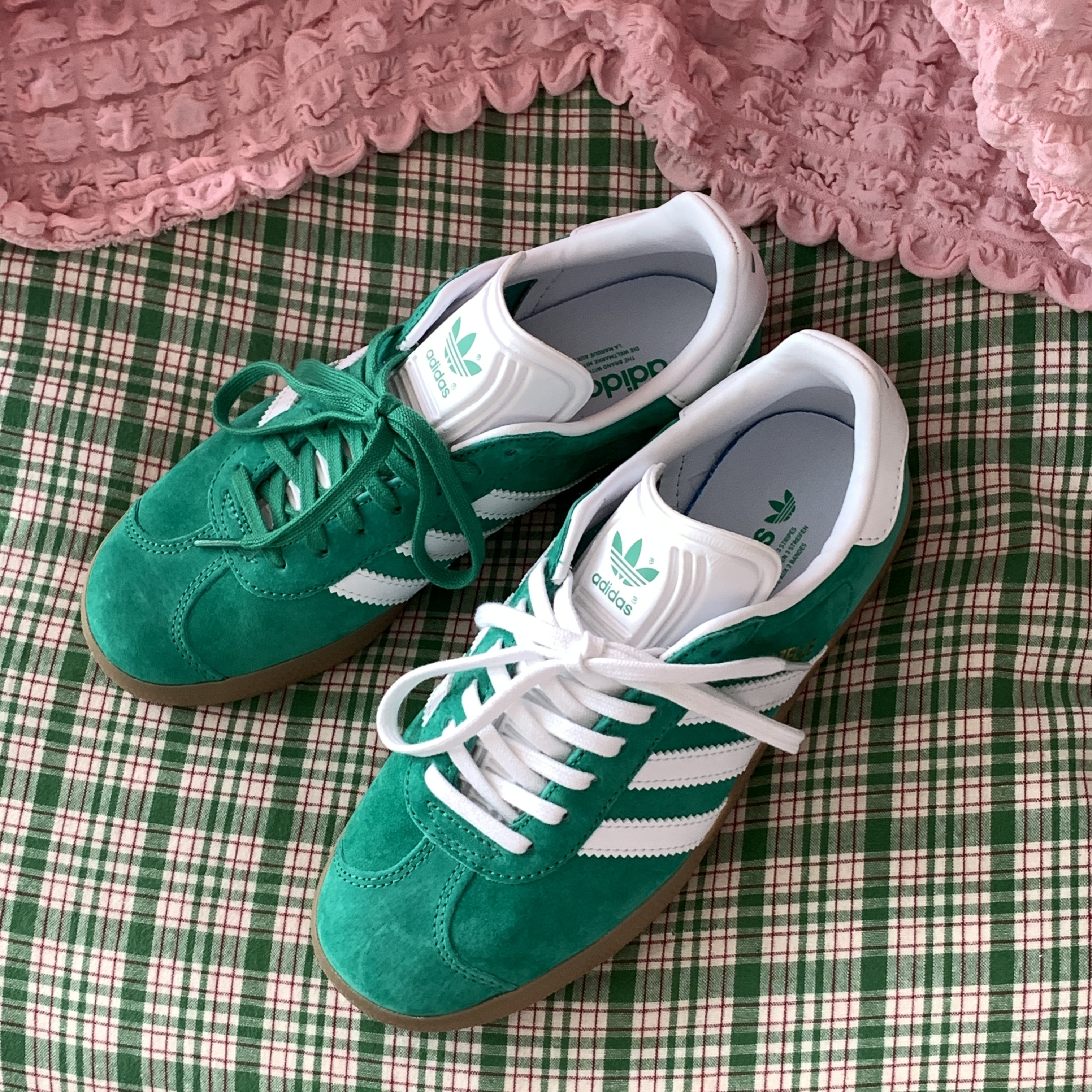 Adidas Gazelle Court Green Cloud White 착용 스타일