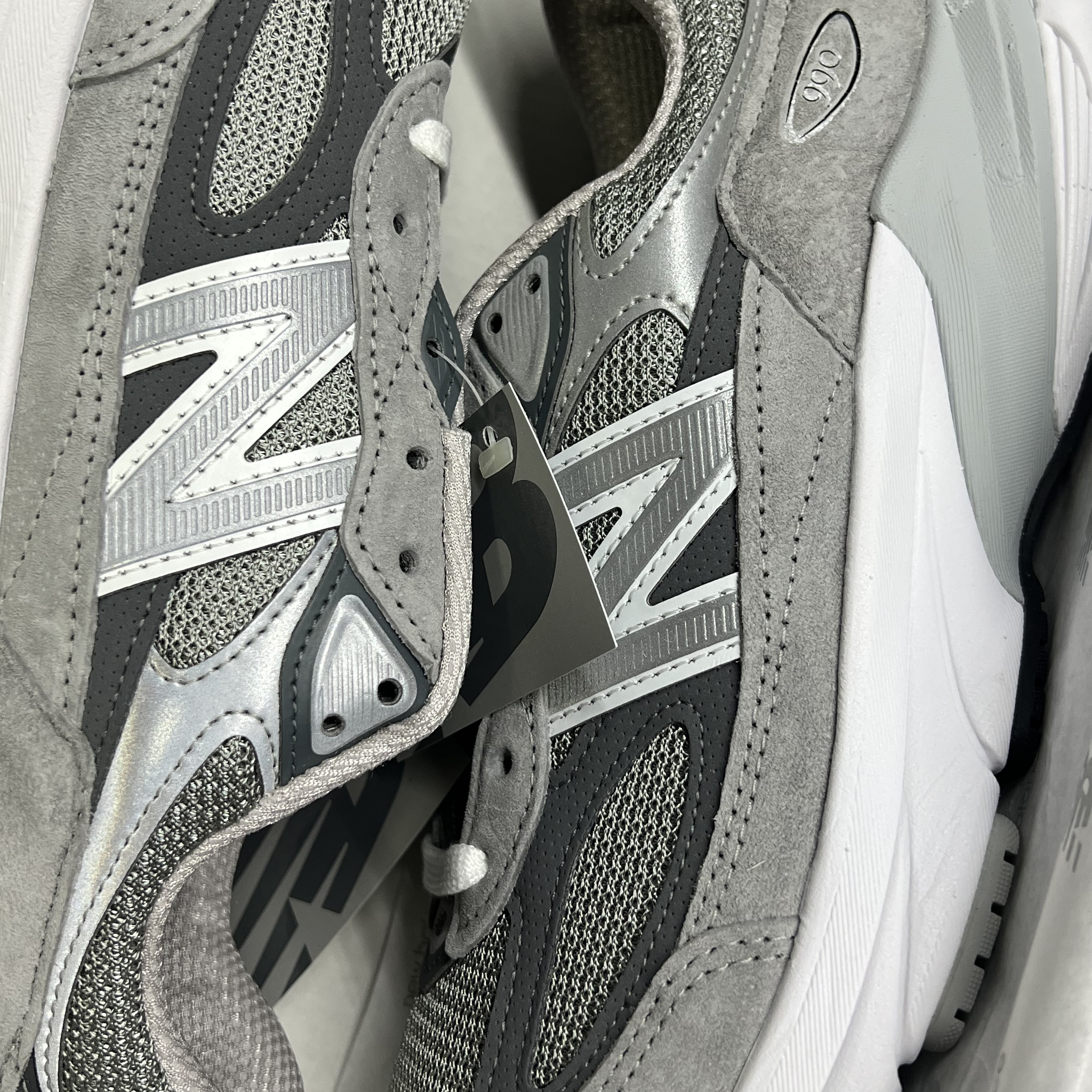New Balance x JJJJound 991 Made in UK Grey, New Balance 990v3 Made in USA Grey - D Standard 착용 스타일 - 3