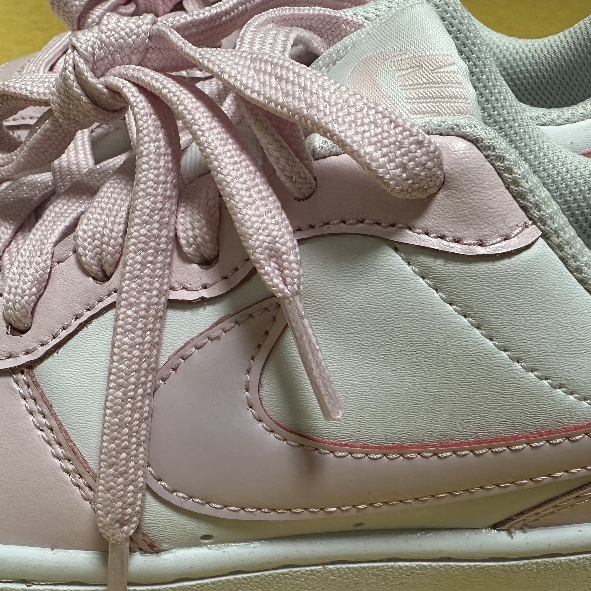 (GS) Nike Court Borough 2 SE White Pink Foam 착용 스타일