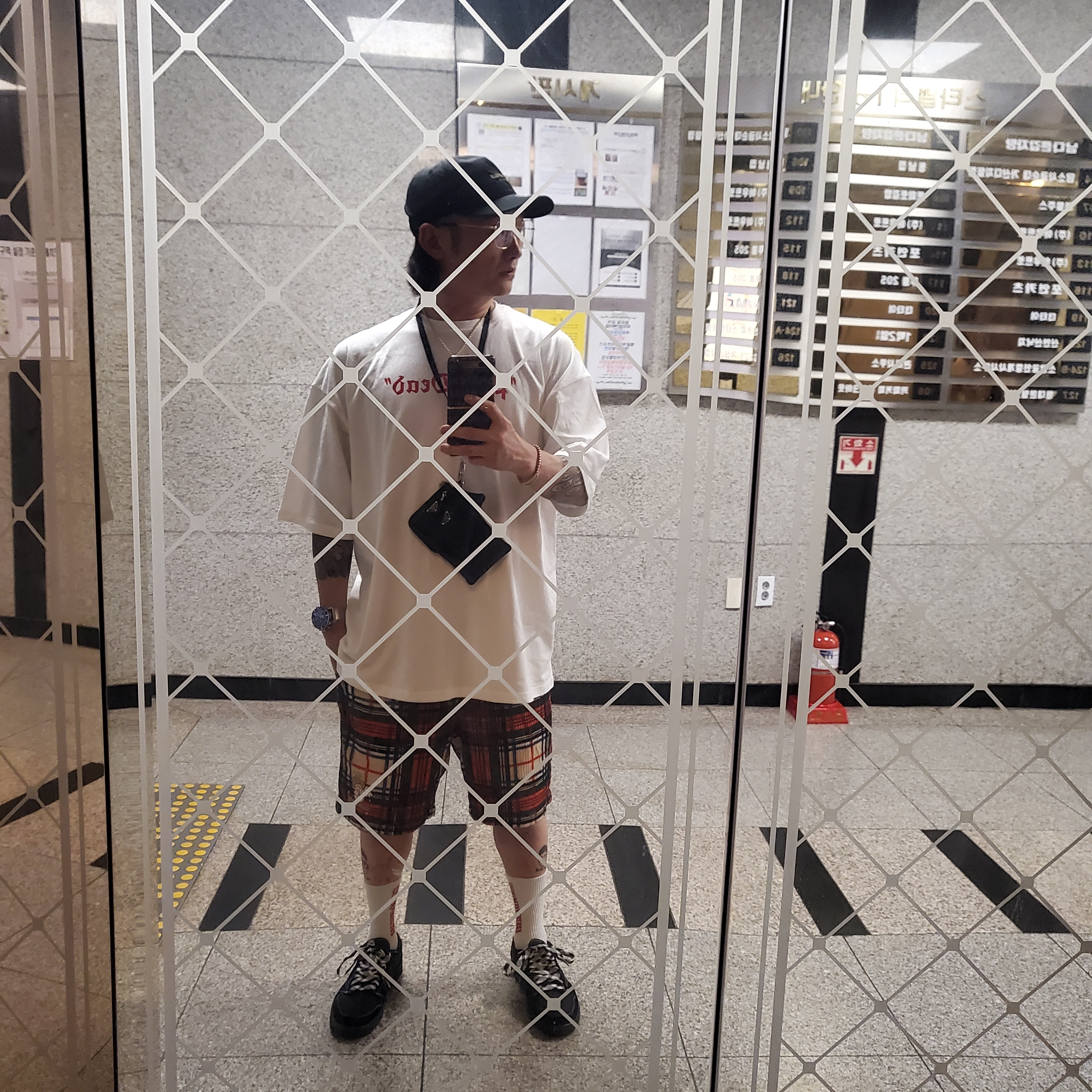 Supreme Corduroy Shorts Plaid - 22SS 착용 스타일