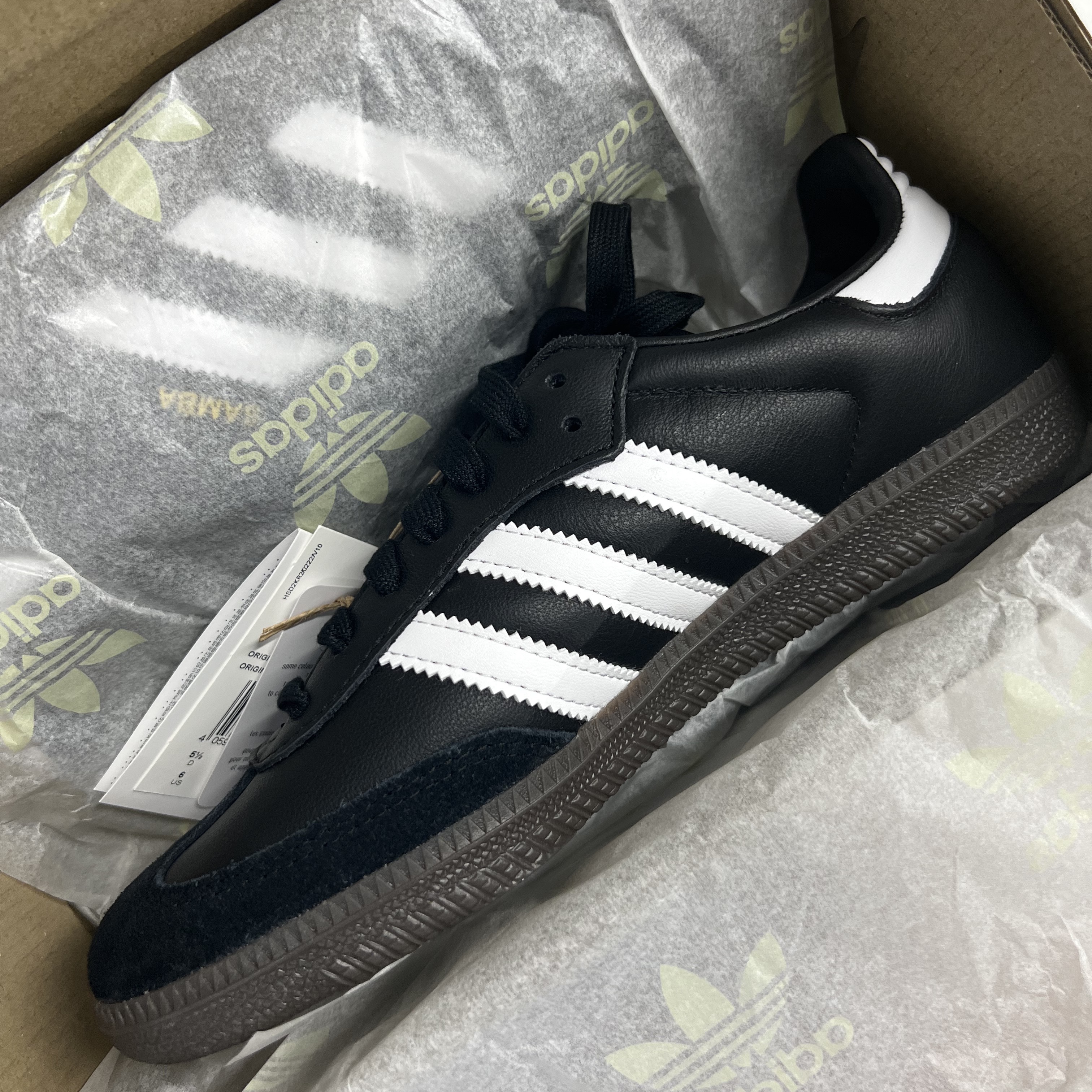 Adidas Samba OG Black White Gum 착용 스타일