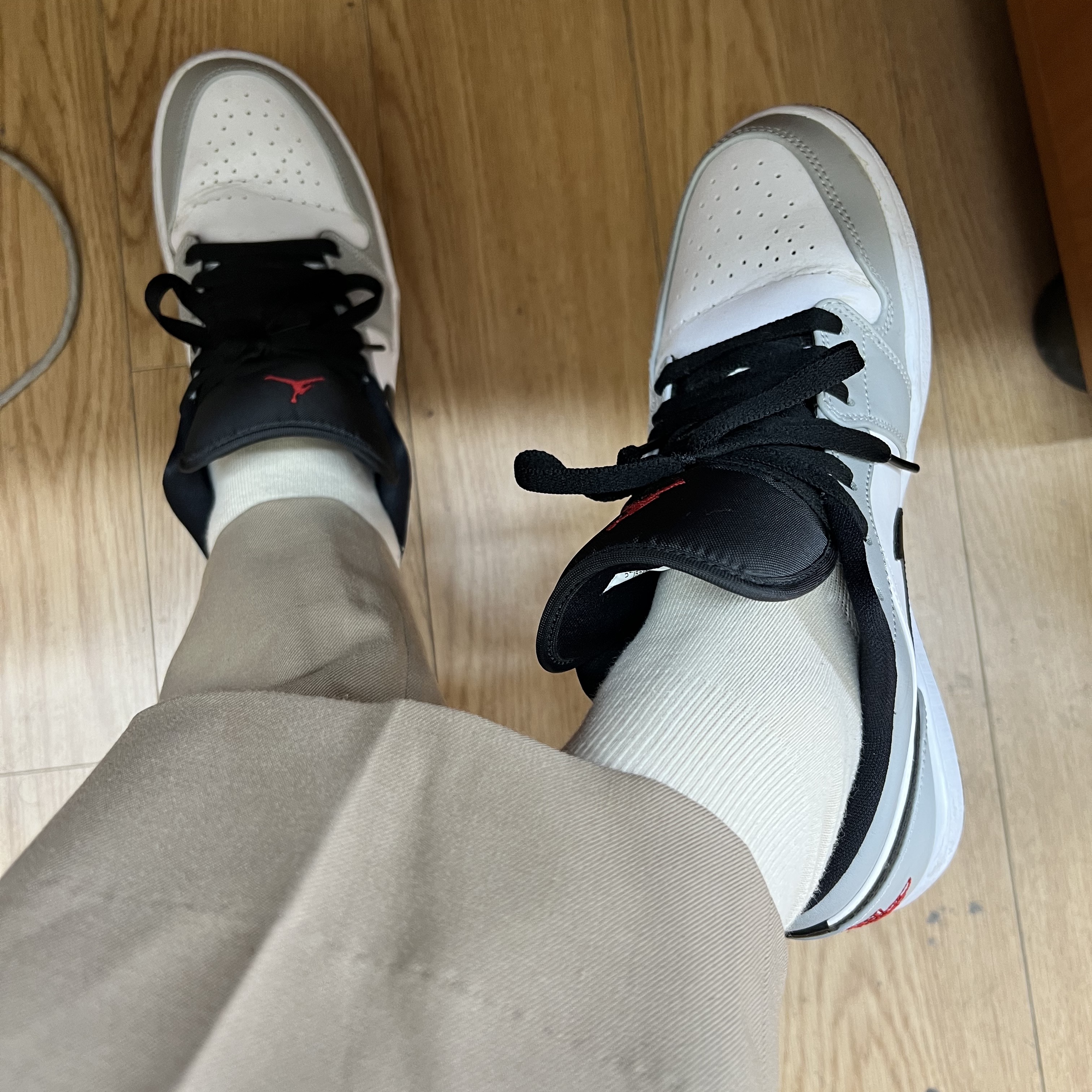 Jordan 1 Low Light Smoke Grey 착용 스타일