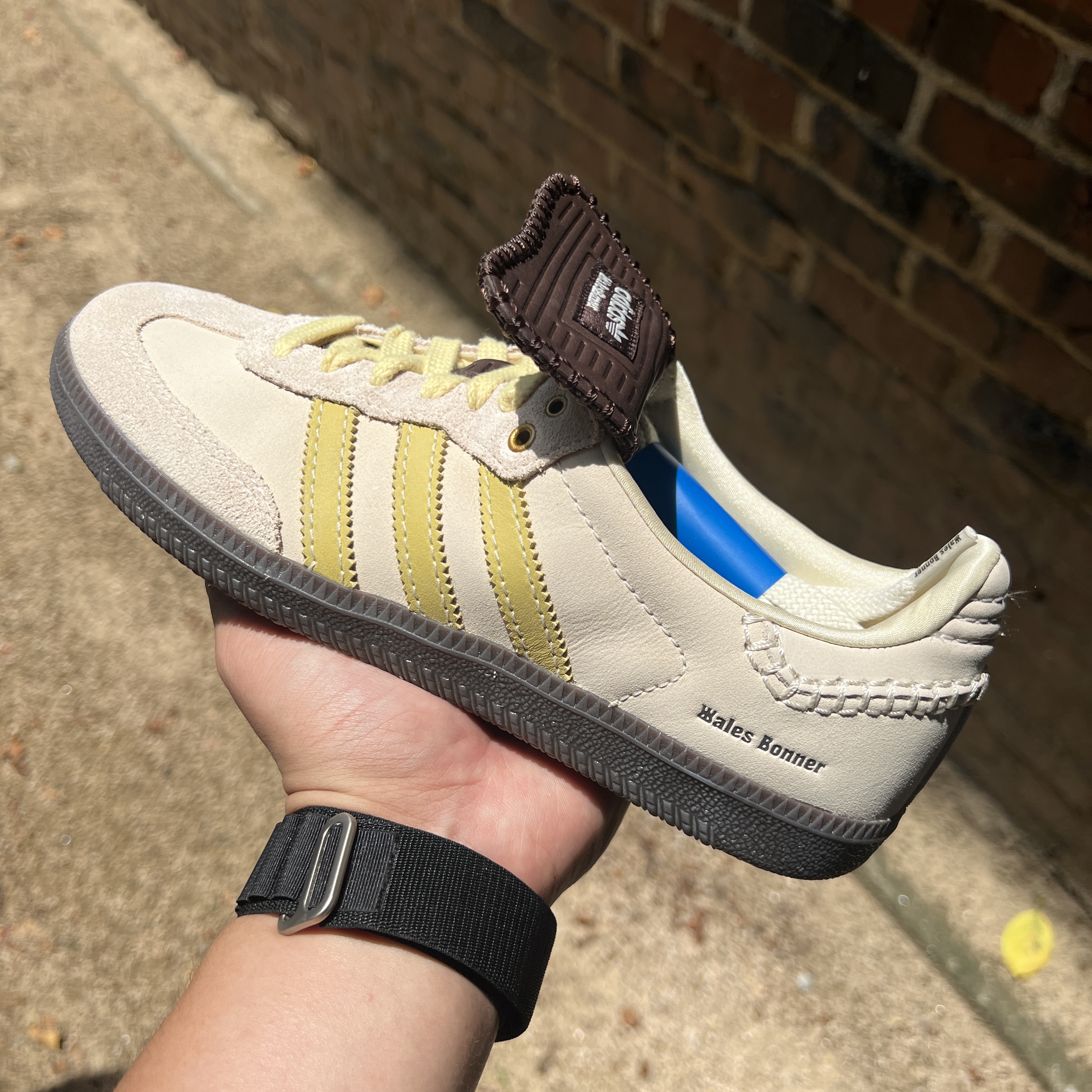 Adidas x Wales Bonner Samba Brown Ecru Tint, Adidas x Wales Bonner Samba Silver Metallic 착용 스타일 - 1