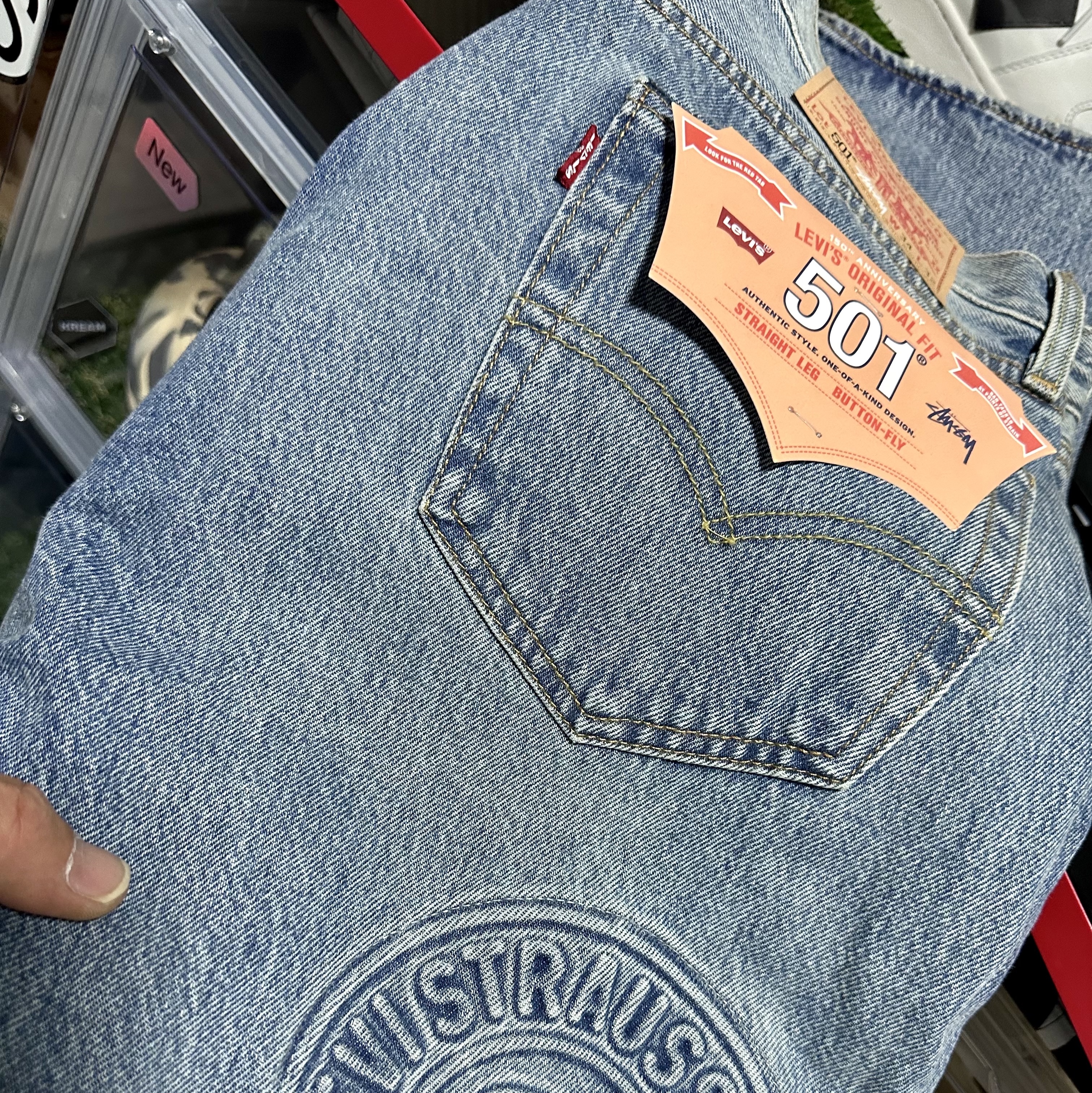 Stussy x Levi's Embossed 501 Jean Indigo 착용 스타일 - 1
