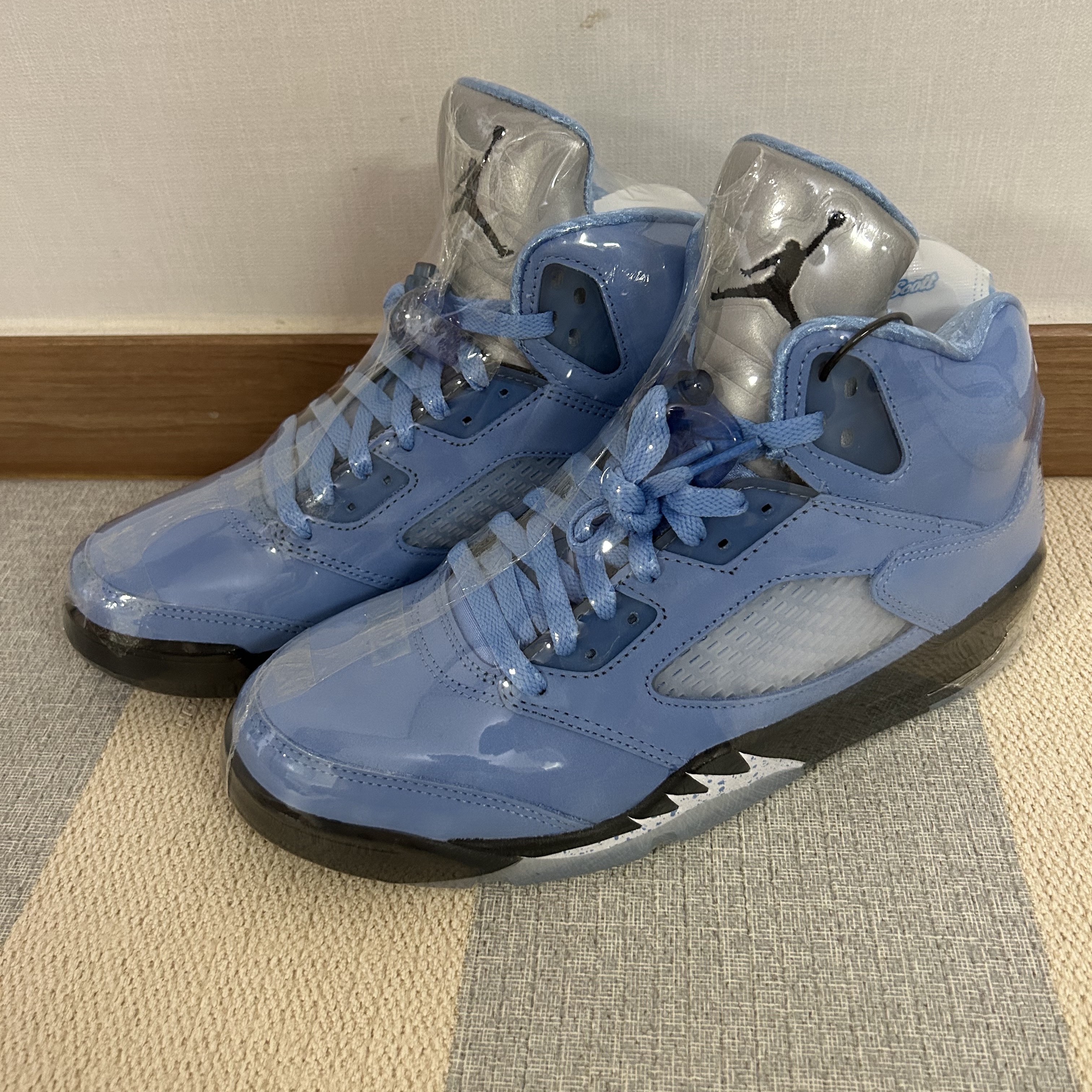 Jordan 5 Retro University Blue 착용 스타일