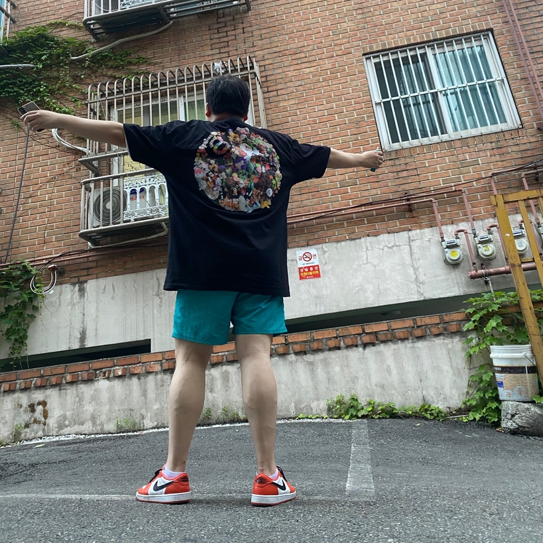Stussy Plush T-Shirt Black, (W) Jordan 1 Low OG Starfish 착용 스타일