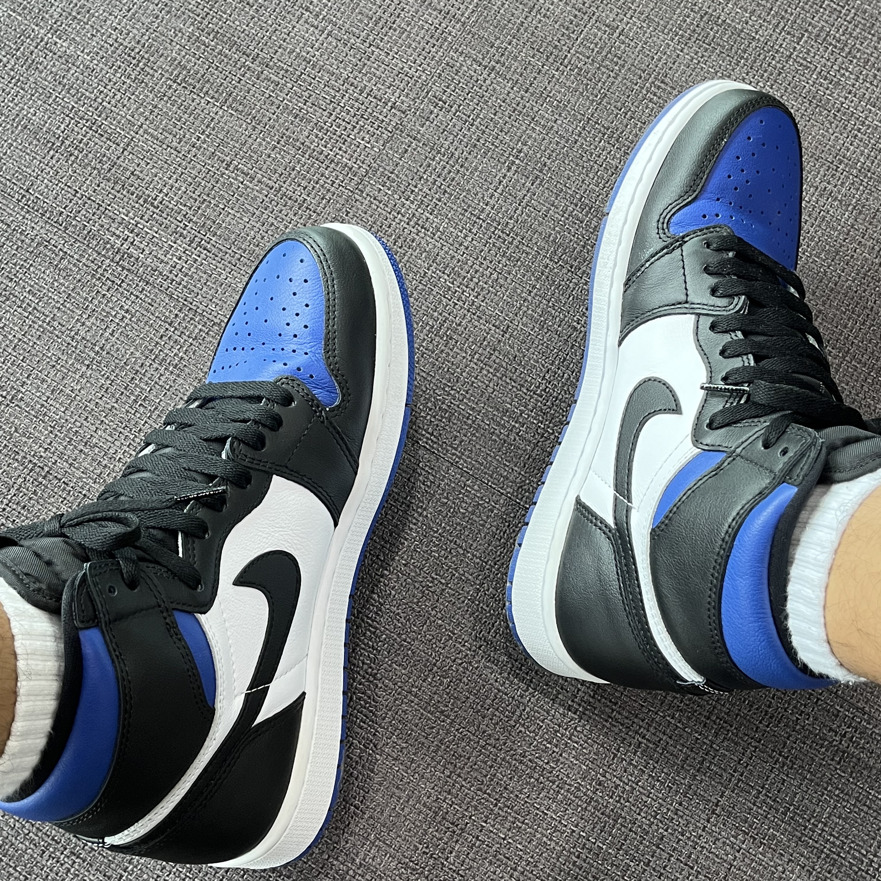 Jordan 1 Retro High OG Royal Toe 착용 스타일