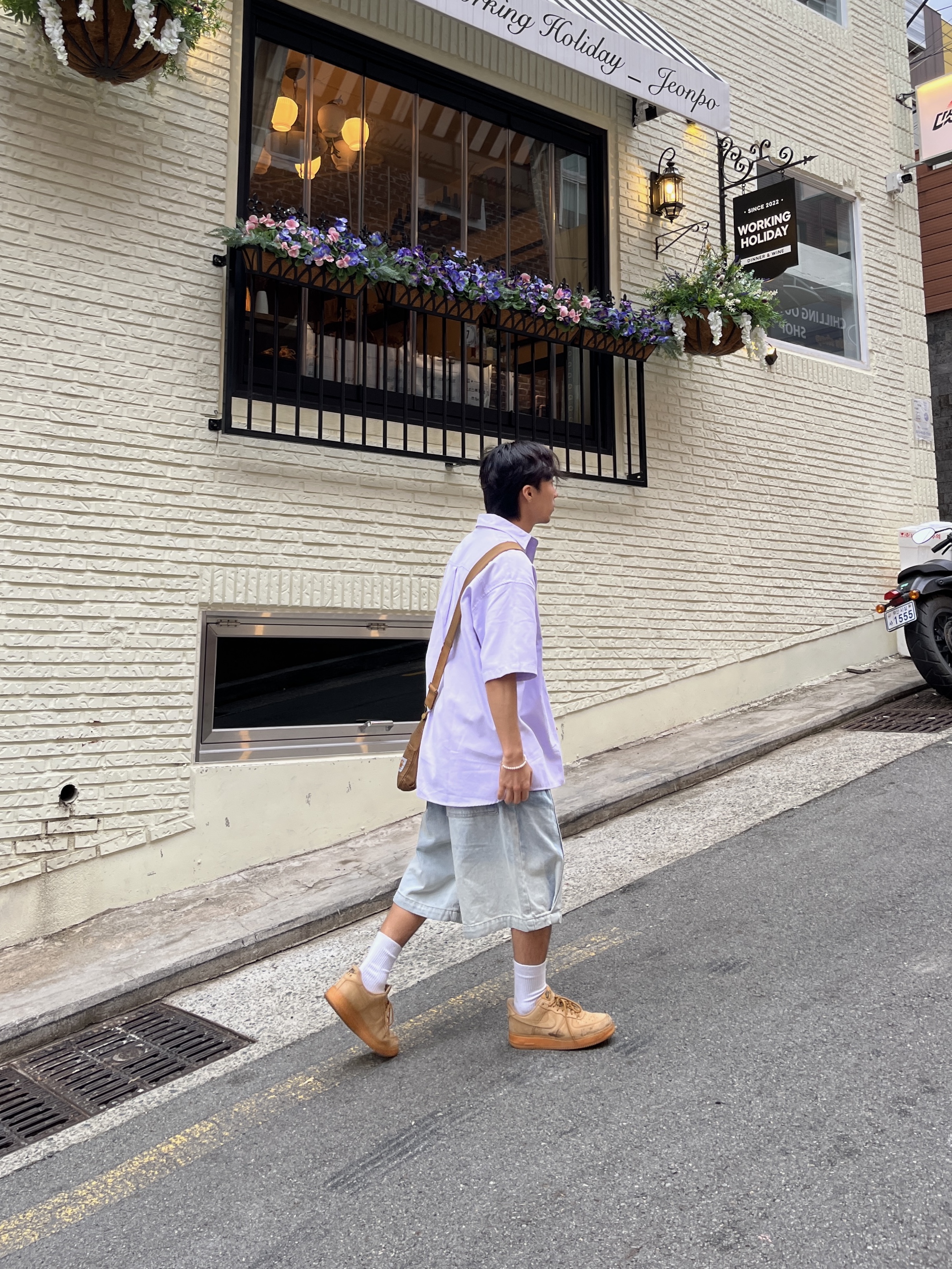 Nike Air Force 1 '07 WB Flax 착용 스타일 - 2