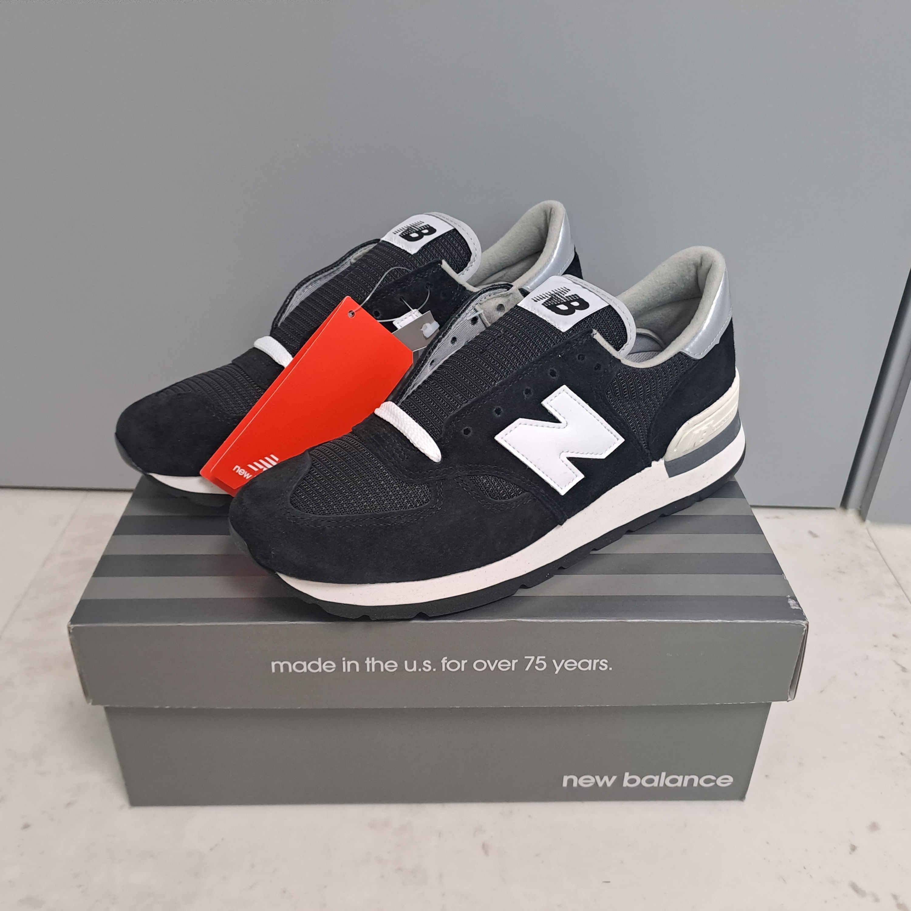 New Balance 990v1 Made in USA Black 착용 스타일