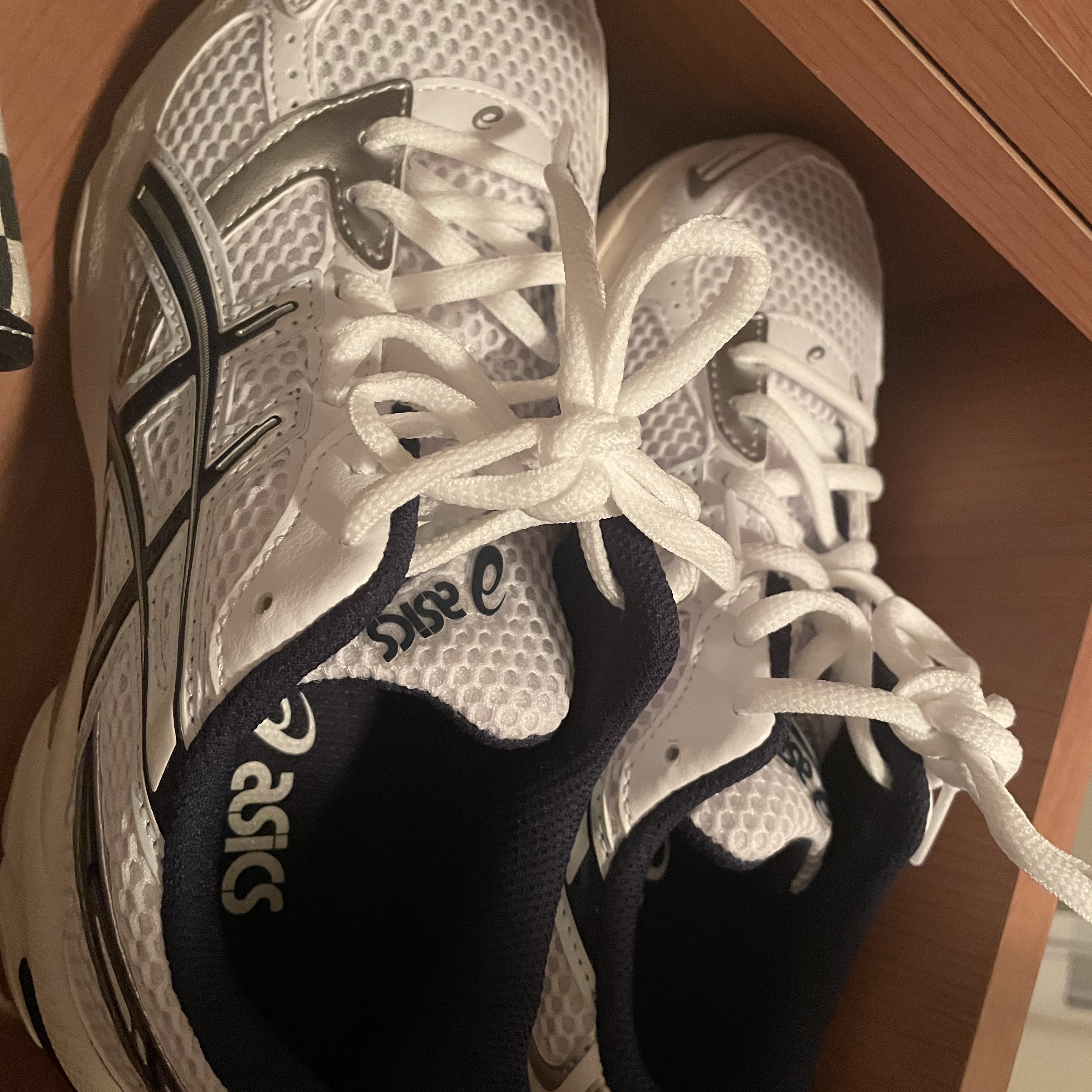 (W) Asics Gel-1130 White Midnight 착용 스타일