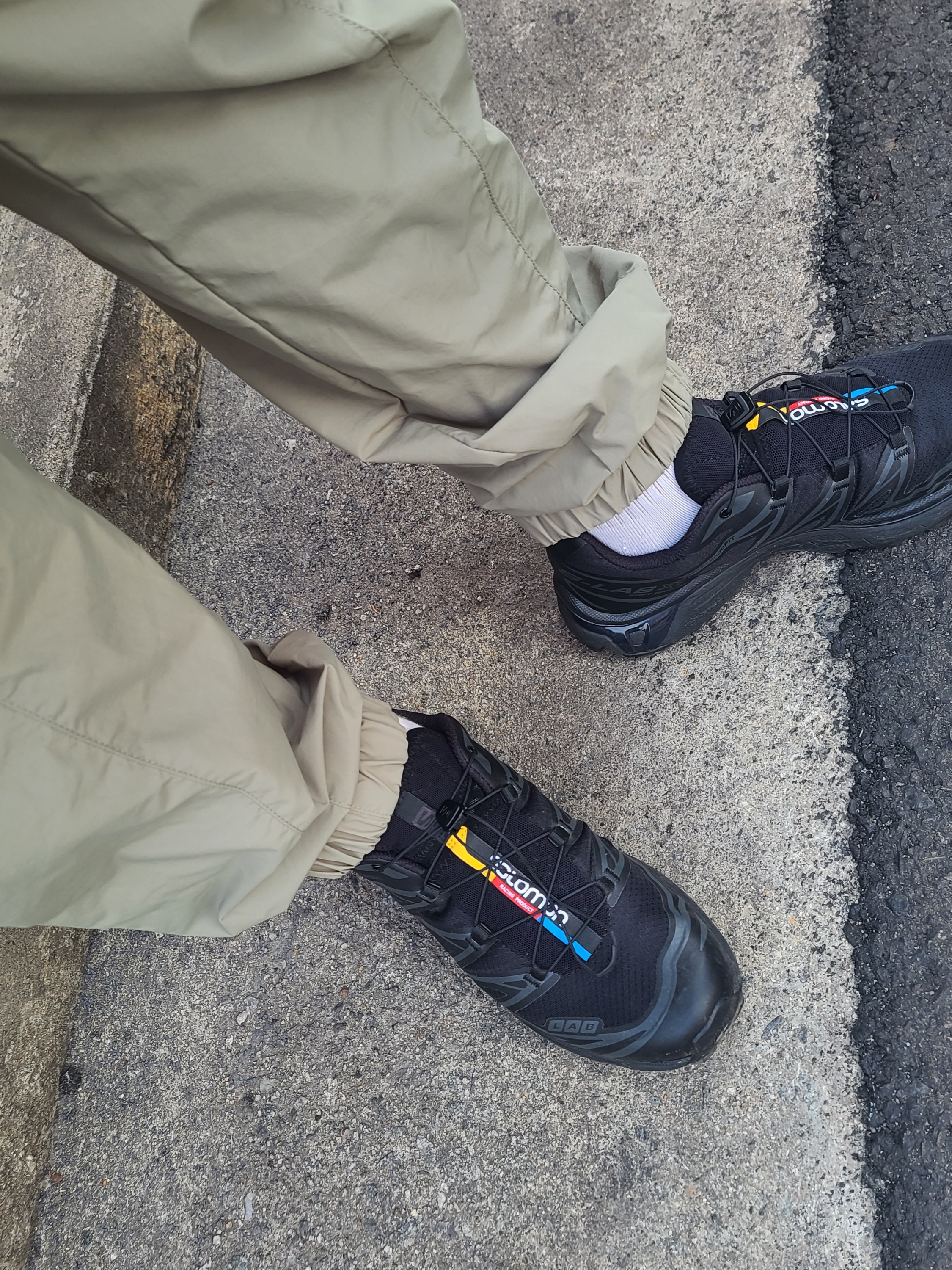 Salomon XT-6 ADV Black 착용 스타일
