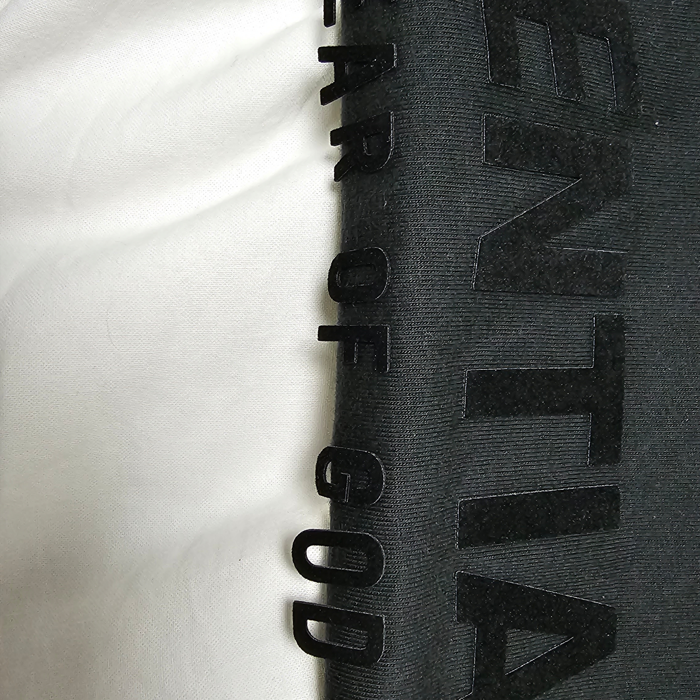 Essentials The Core Collection T-Shirt Stretch Limo 착용 스타일
