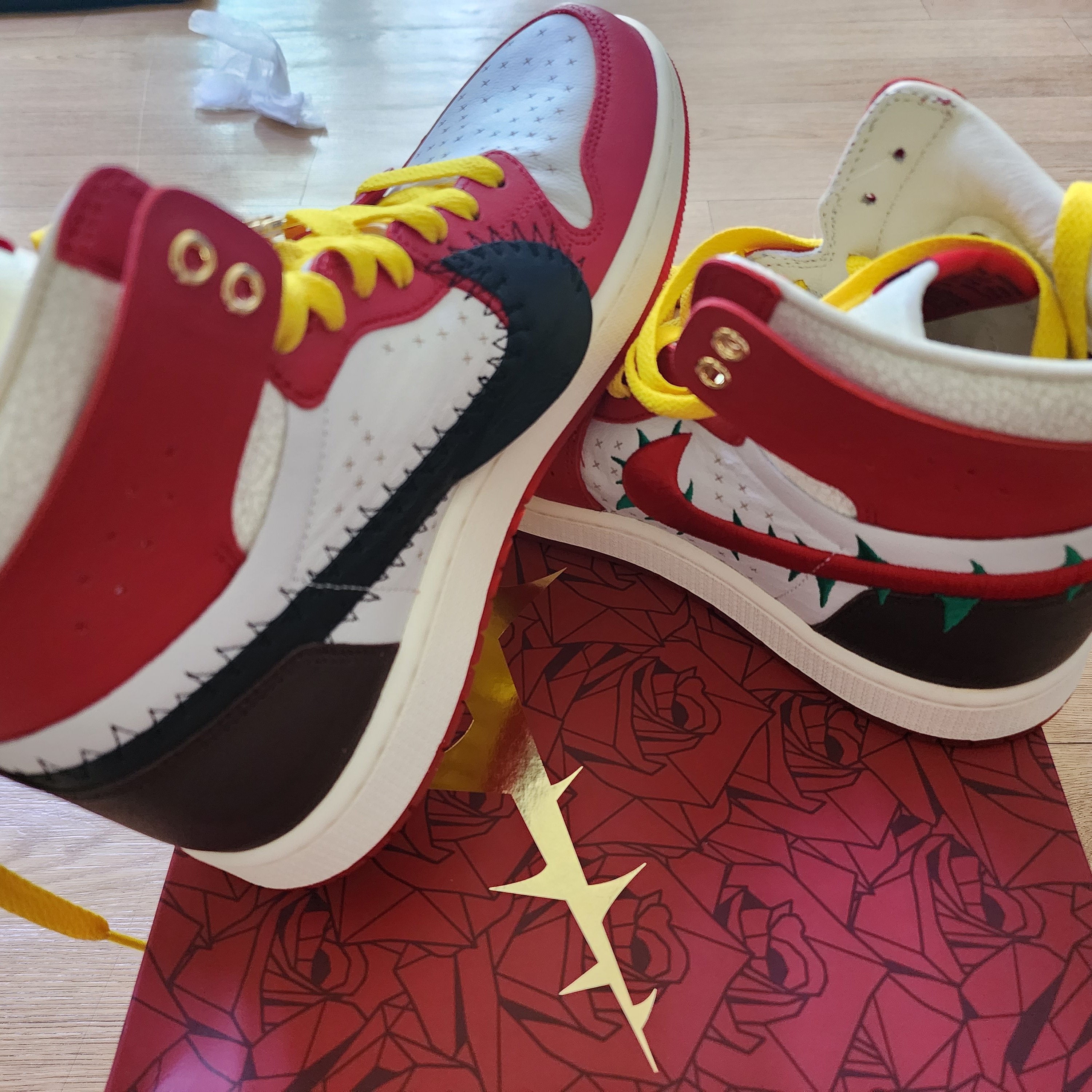 (W) Jordan 1 x Teyana Taylor Zoom CMFT 2 Gym Red 착용 스타일 - 5