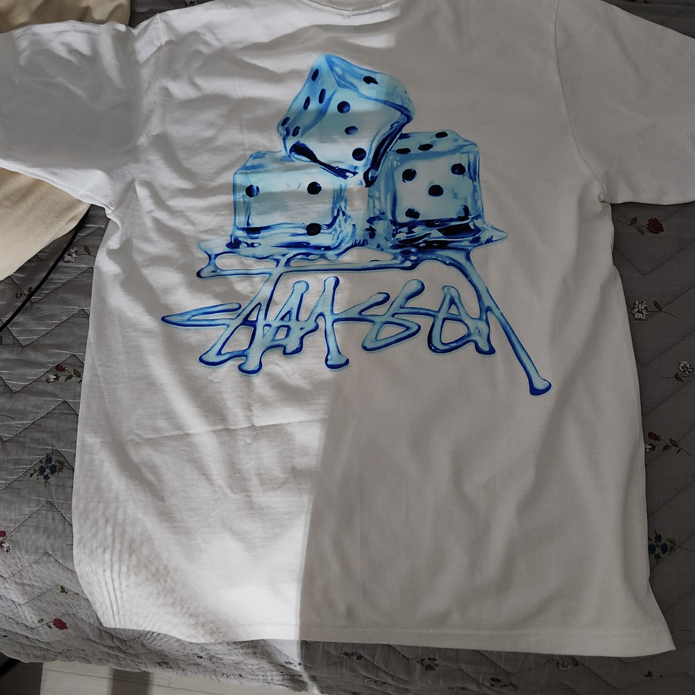 Stussy Melted T-Shirt White 착용 스타일 - 1