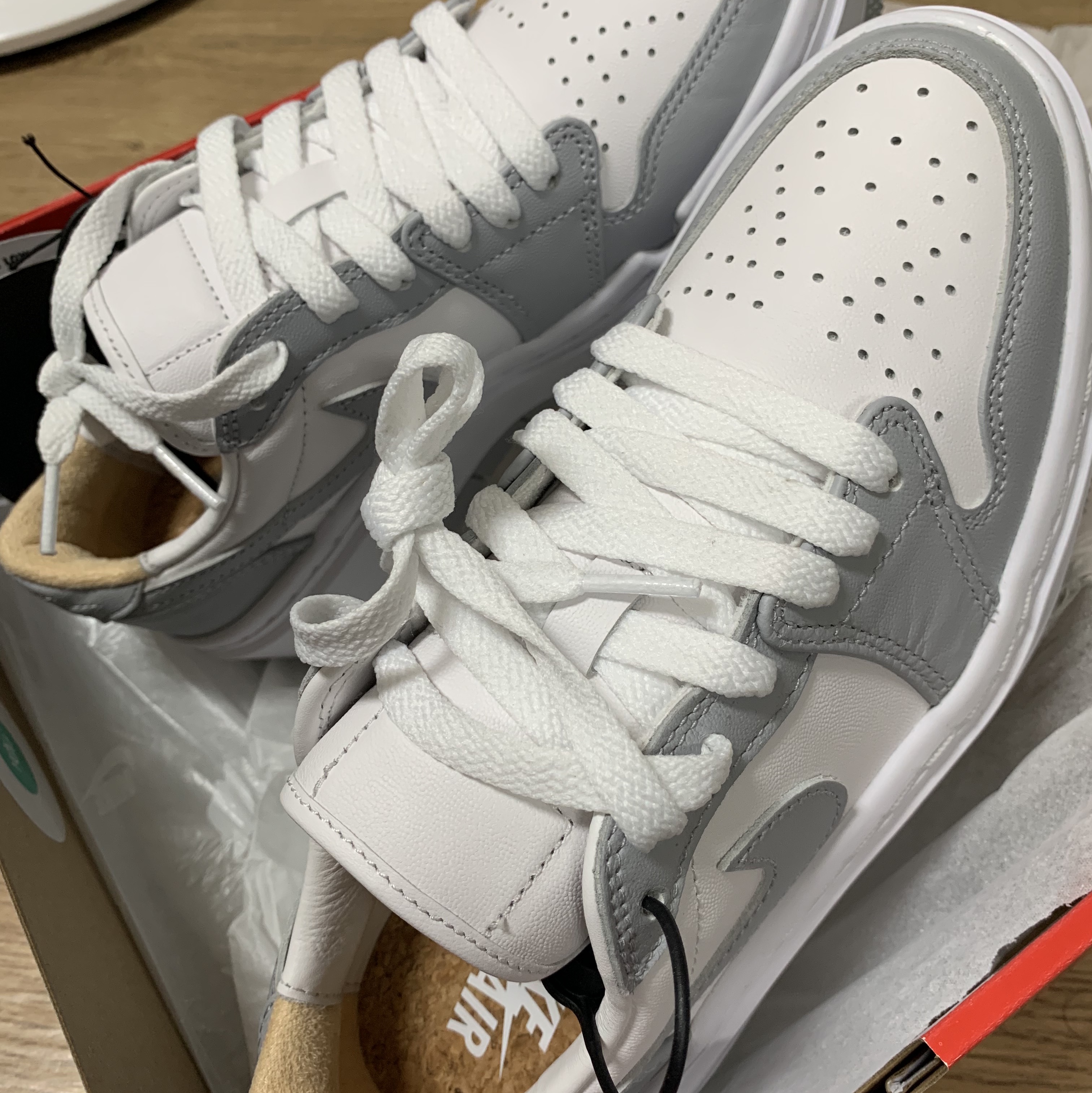 (W) Jordan 1 Elevate Low White and Wolf Grey 착용 스타일