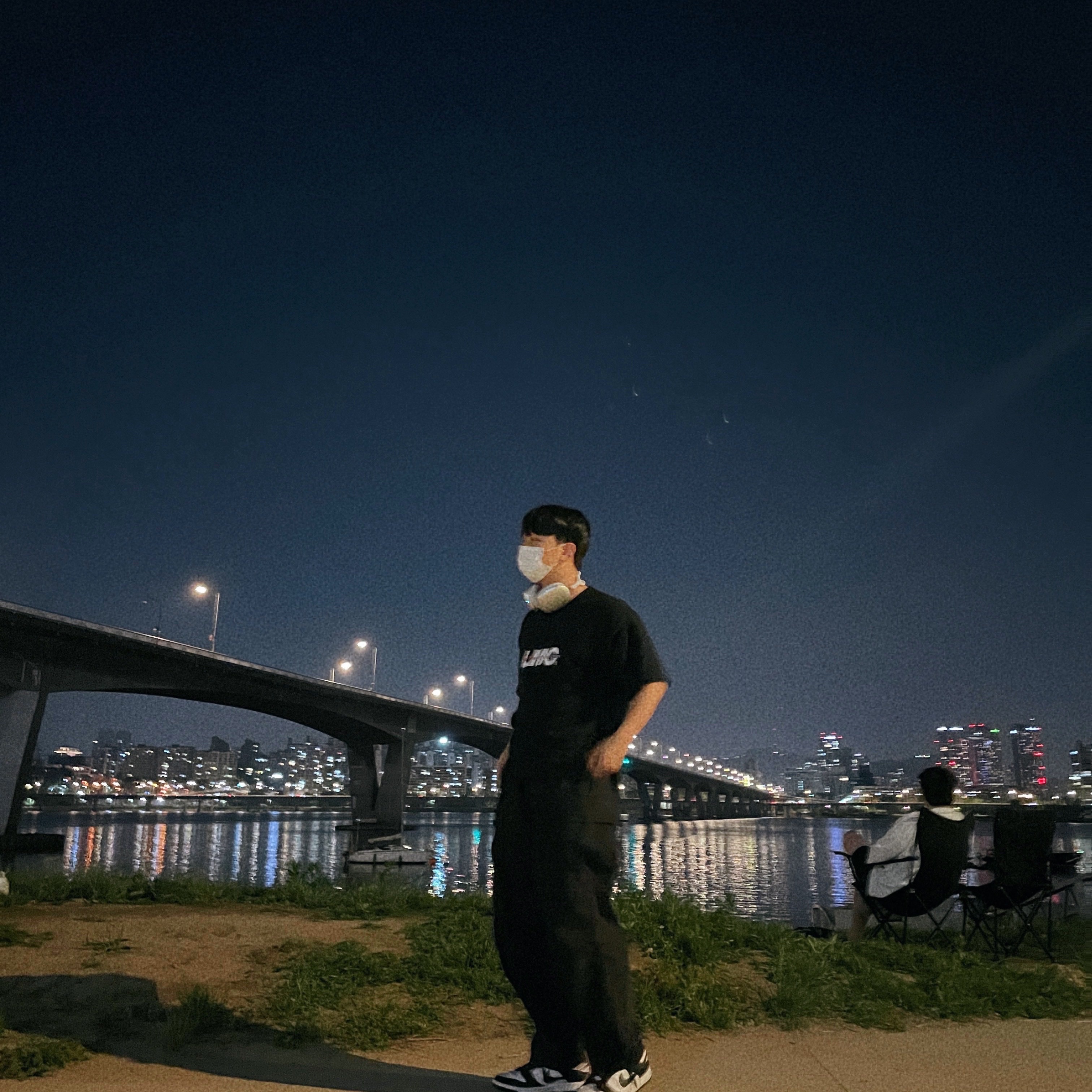 Nike Dunk Low Retro Black, Apple AirPods Max Lightning Silver (Korean Ver.) 착용 스타일