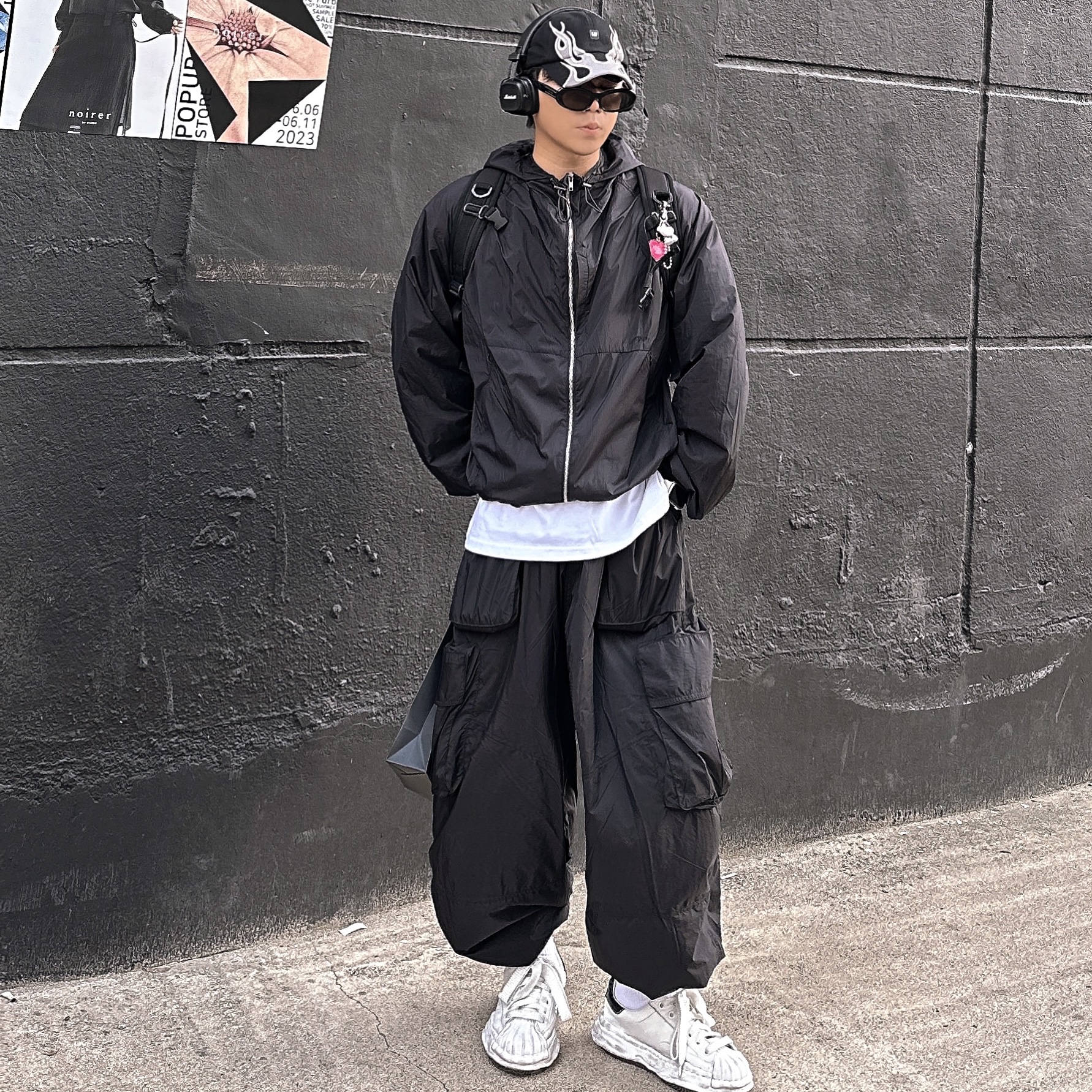 Maison Mihara Yasuhiro Blakey OG Sole Canvas Low-top Sneakers White, Yeezy Gap Engineered By Balenciaga Flame Cap Black 착용 스타일 - 4