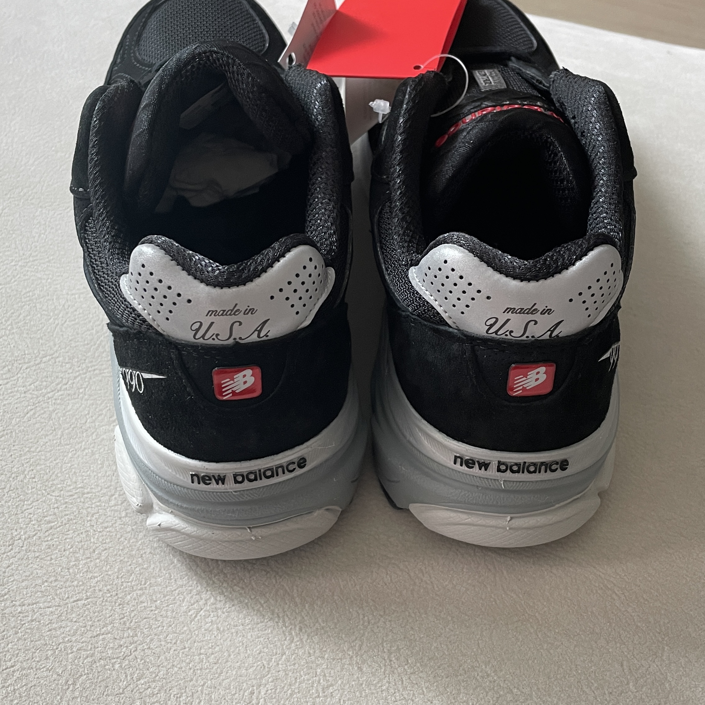 New Balance 990v3 Made in USA Black - D Standard 착용 스타일 - 3