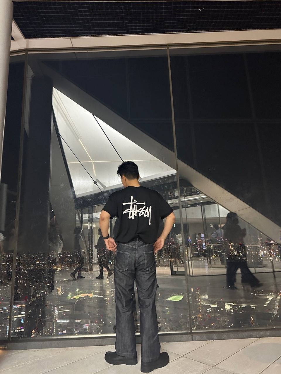 Stussy Basic Stussy T-Shirt Black 2023, Hunter Play Short Wellington Boots Black 착용 스타일