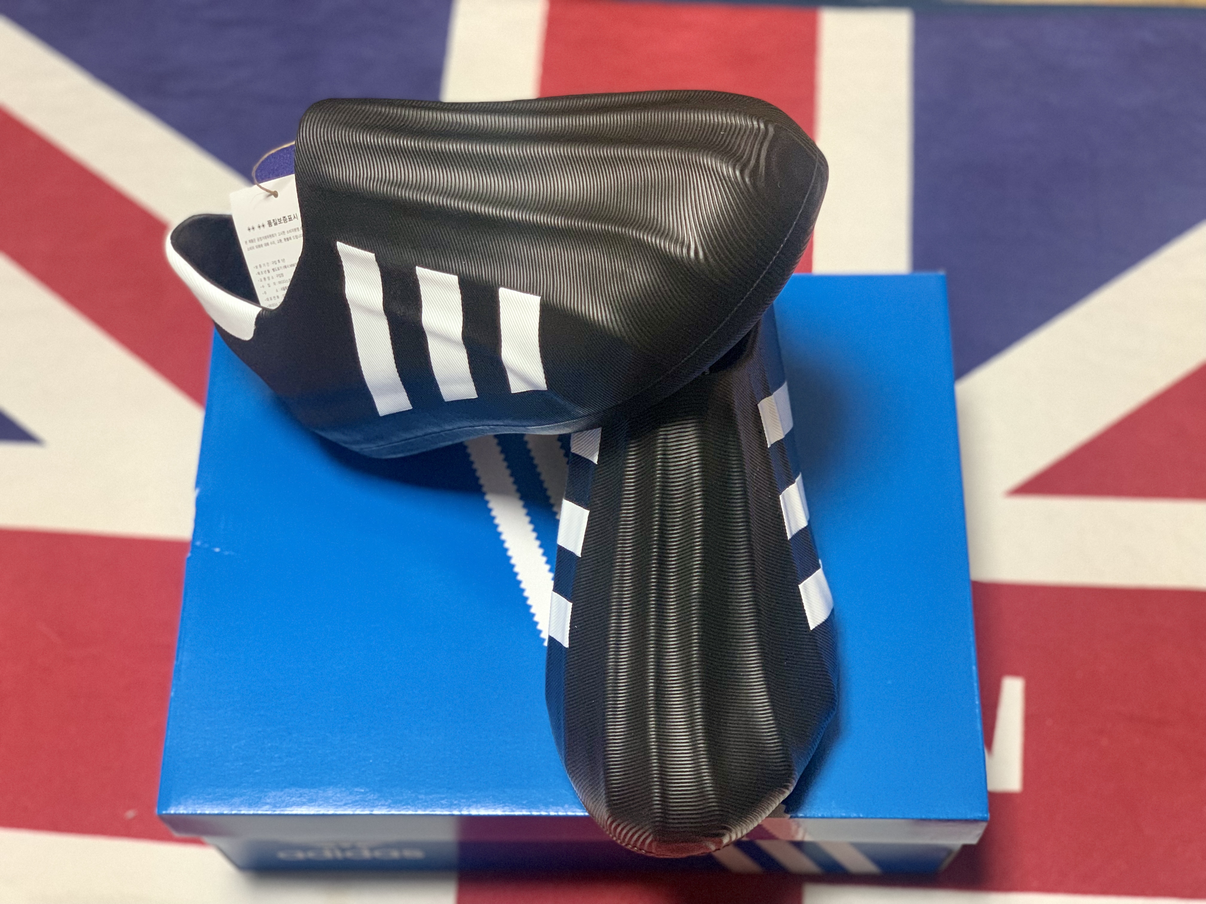 Adidas Adifom Superstar Core Black Cloud White 착용 스타일 - 2