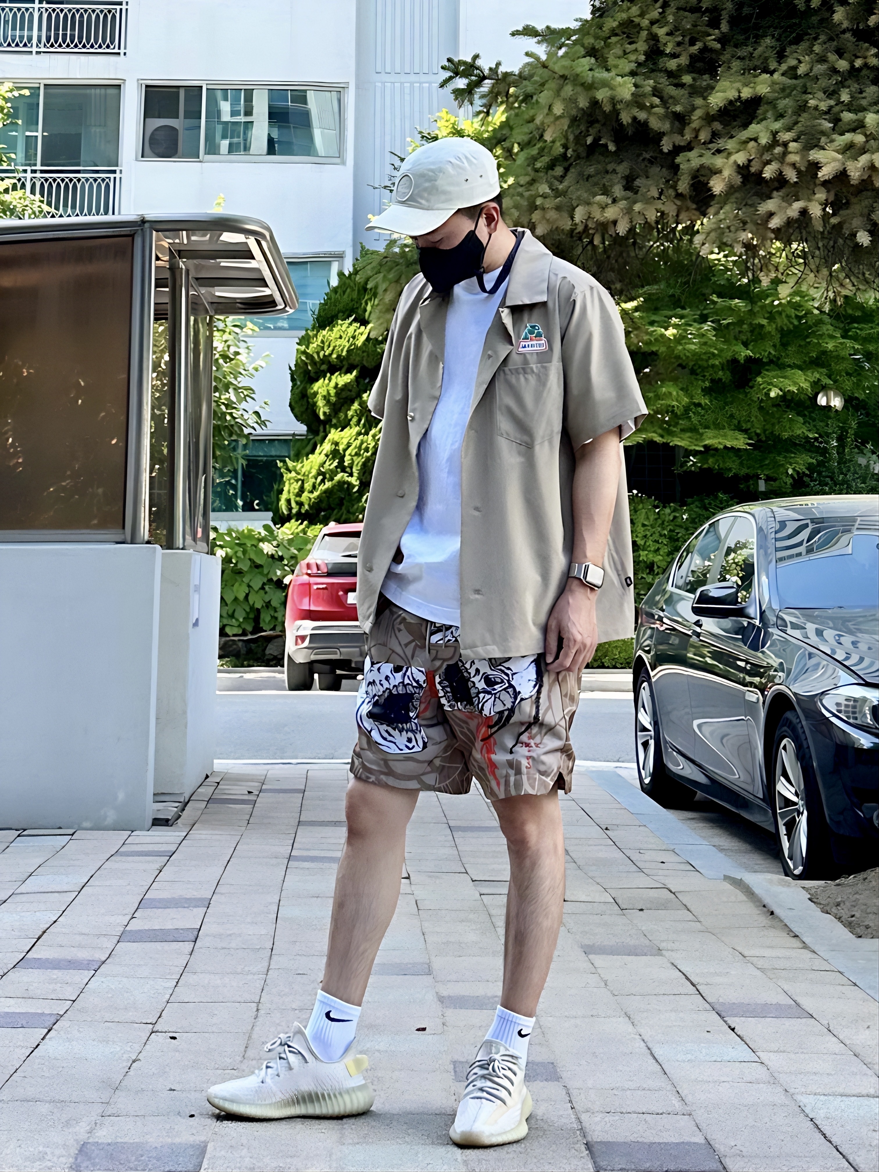 Supreme x Stone Island Reactive Ice Camo Ripstop Camp Cap Tan - 22SS, Nike x Jarritos SB Bowling Button-Up Shirt Khaki - Asia 착용 스타일