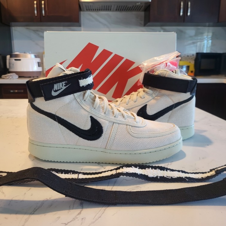 Nike x Stussy Vandal High Fossil 착용 스타일
