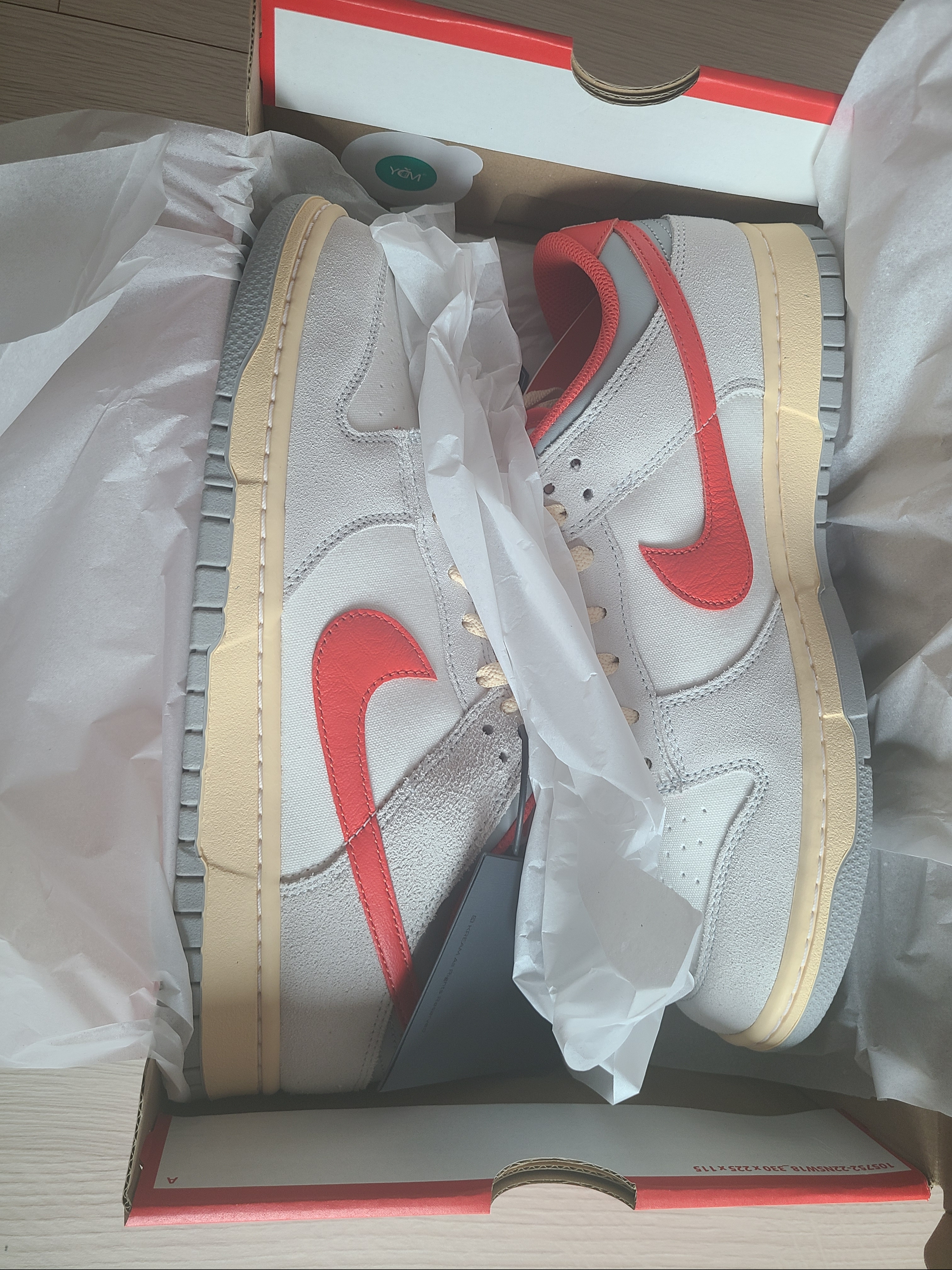Nike Dunk Low Sail Picante Red 착용 스타일 - 3