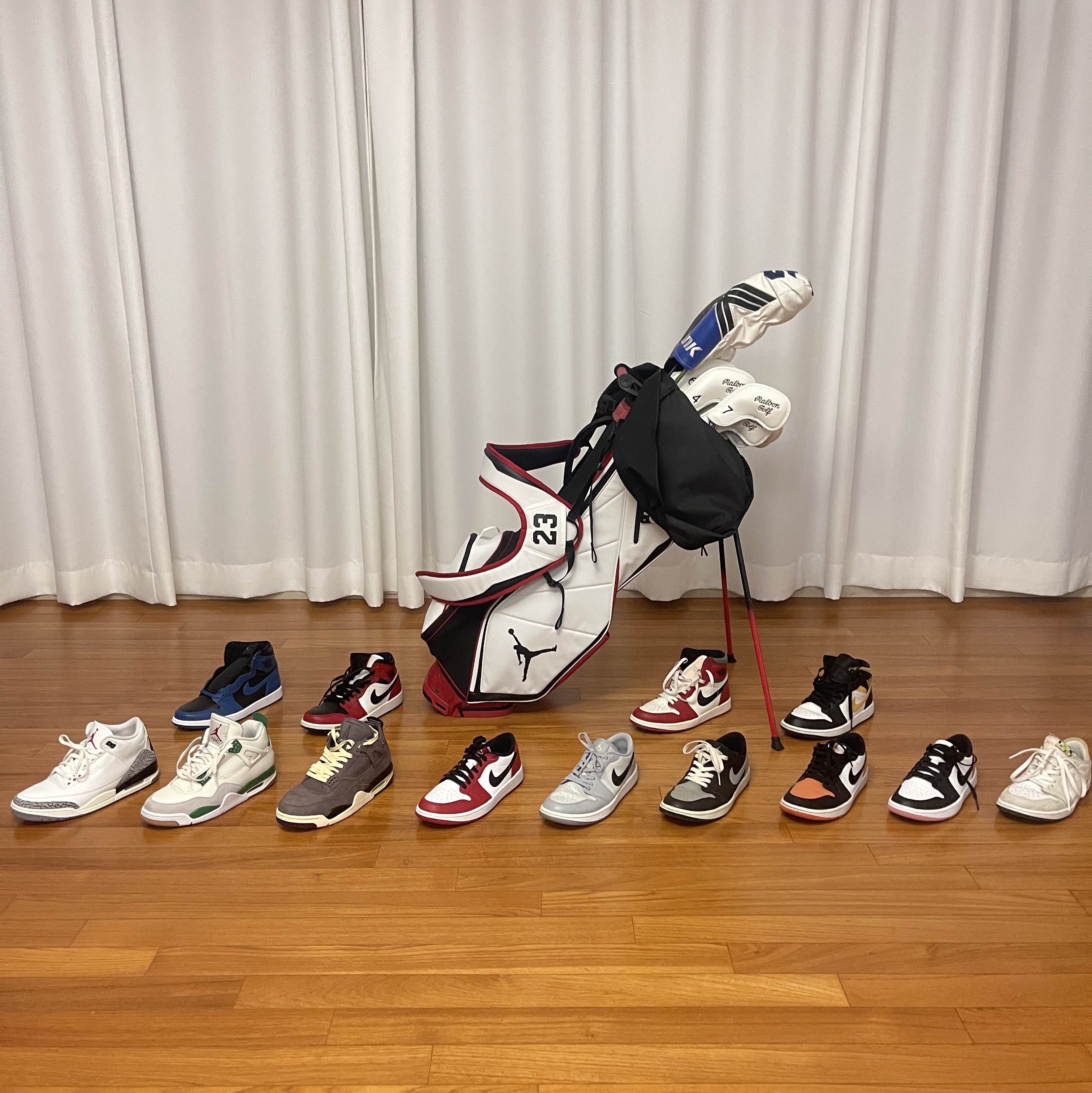 Jordan Fade Away Golf Bag White Varsity Red, Jordan 1 Mid Chicago Black Toe 착용 스타일