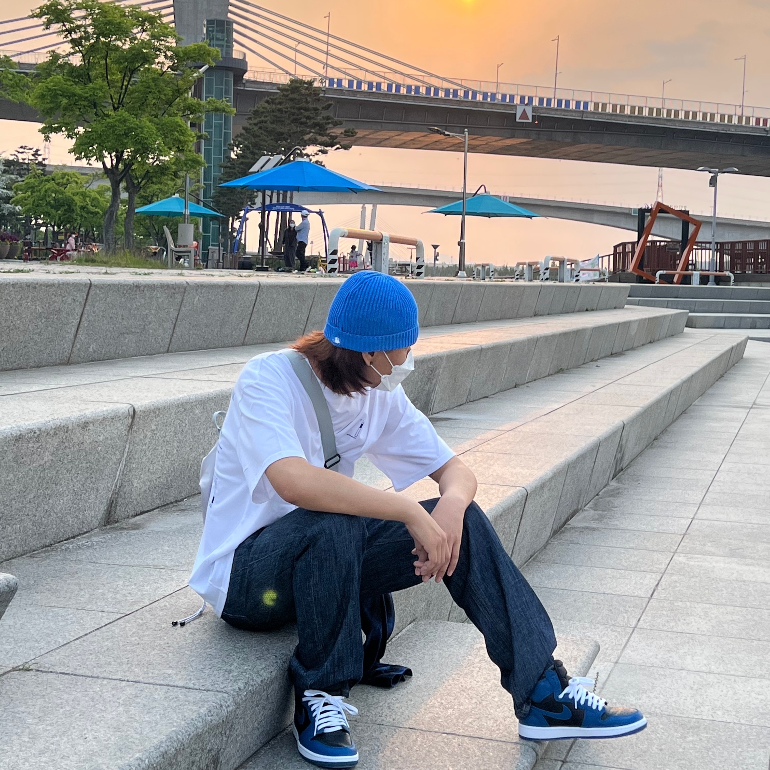 Jordan 1 Retro High OG Dark Marina Blue 착용 스타일