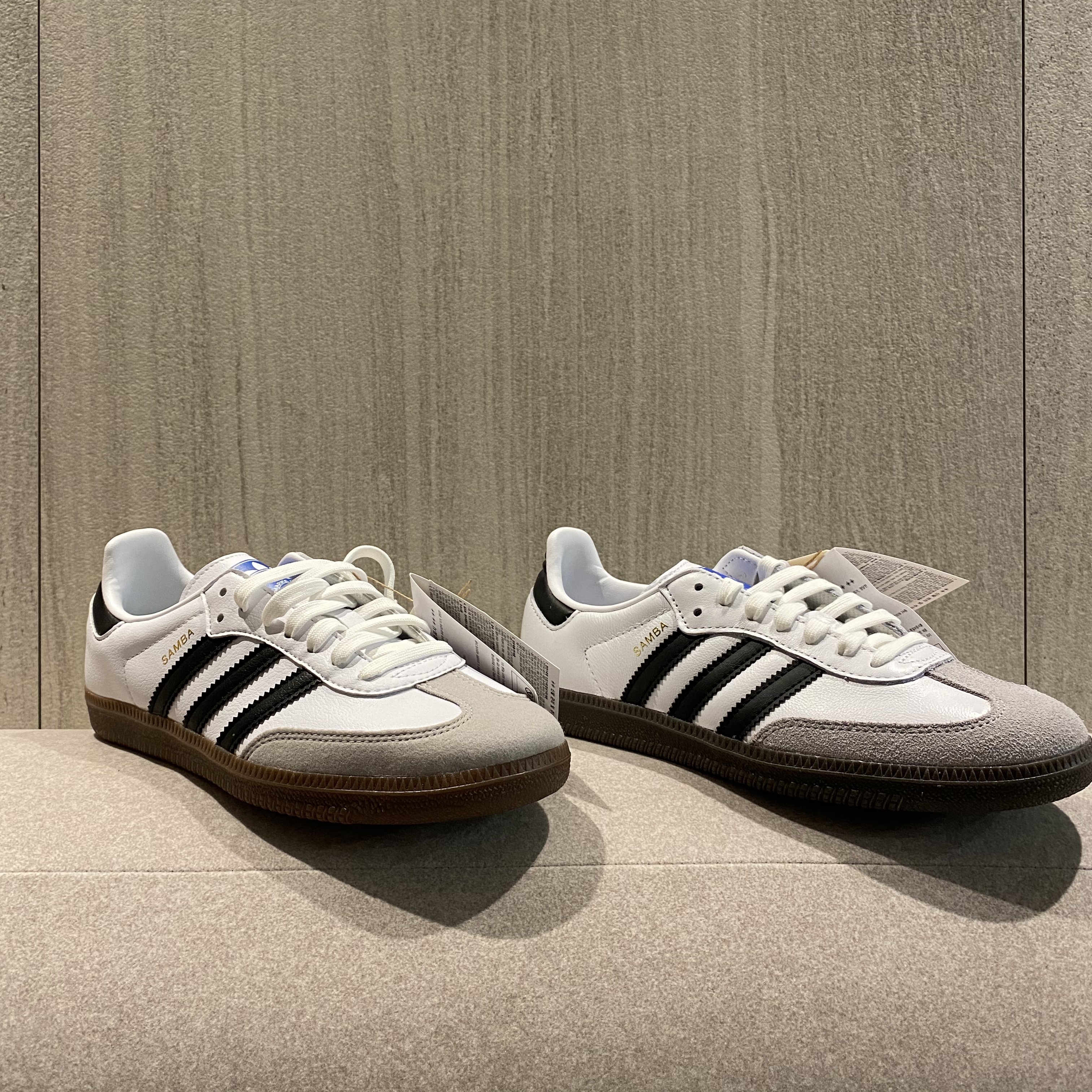Adidas Samba Vegan White Black, Adidas Samba OG Cloud White 착용 스타일