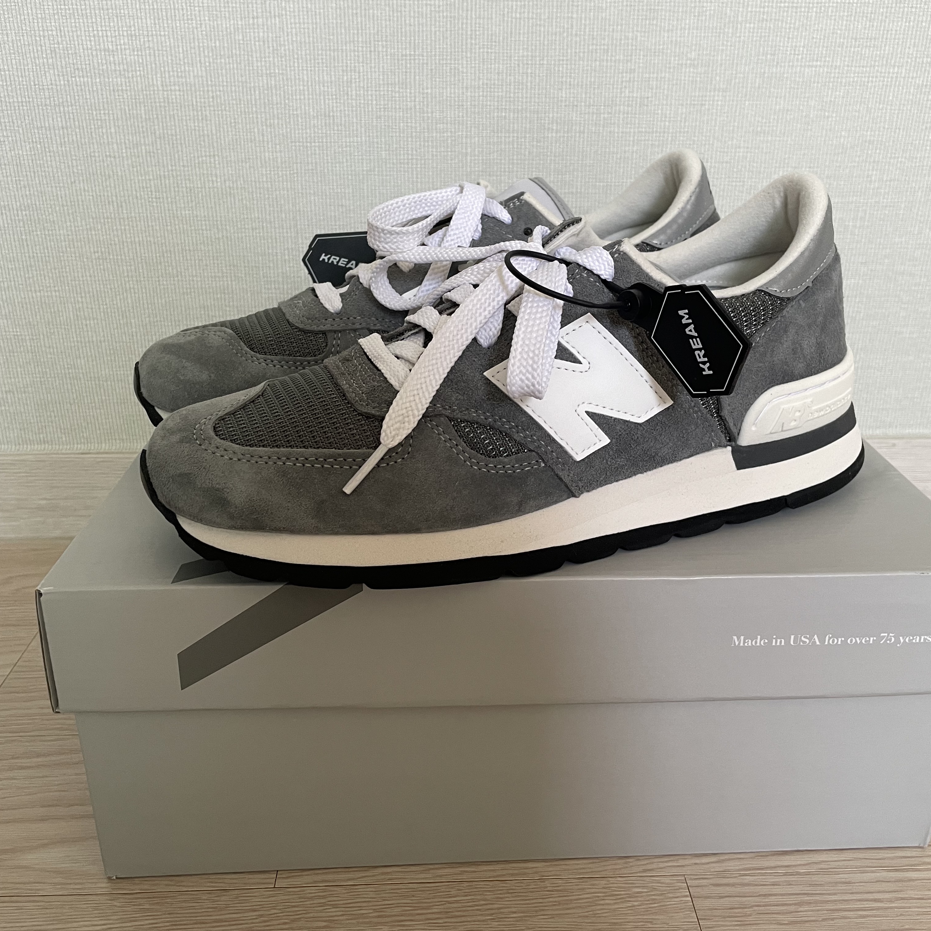 New Balance 990v1 Made in USA Grey White 착용 스타일
