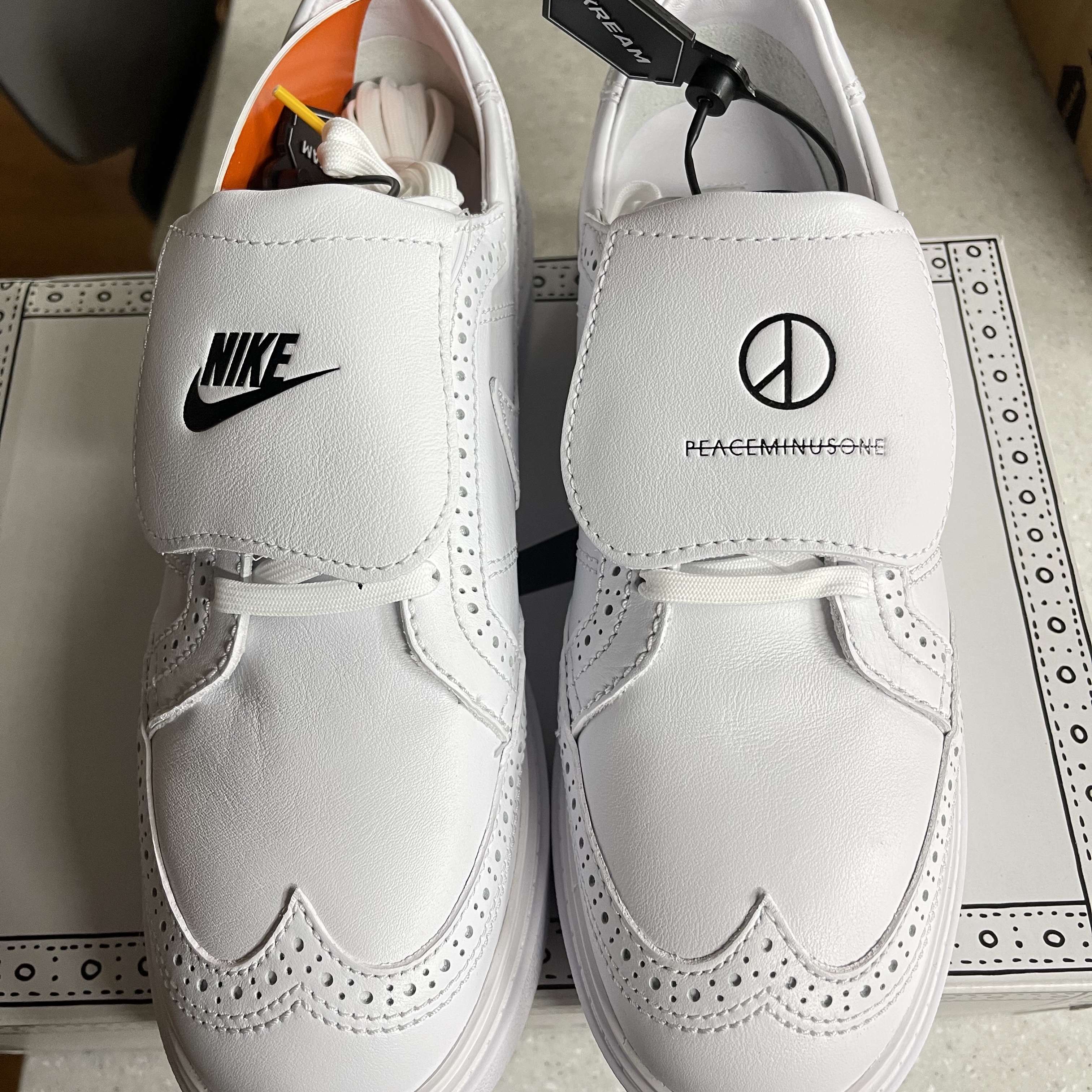 Nike x Peaceminusone Kwondo1 White 착용 스타일 - 1